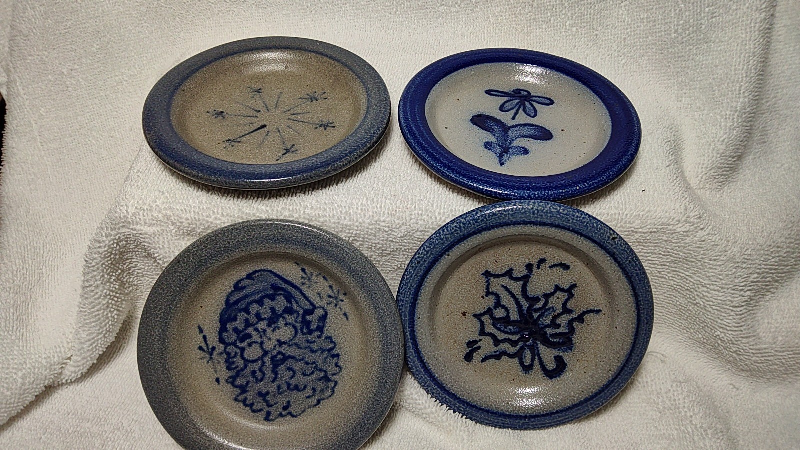 4 VTG Rowe Pottery Works Salt Glaze Coaster/Trinket/Butter Christmas Dishes 4”