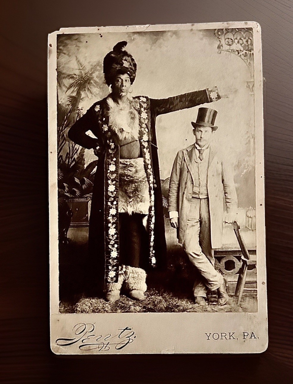 Rare 1880s Mianko Karoo “The Congo Giant” Cabinet Card Pentz & Swords York PA