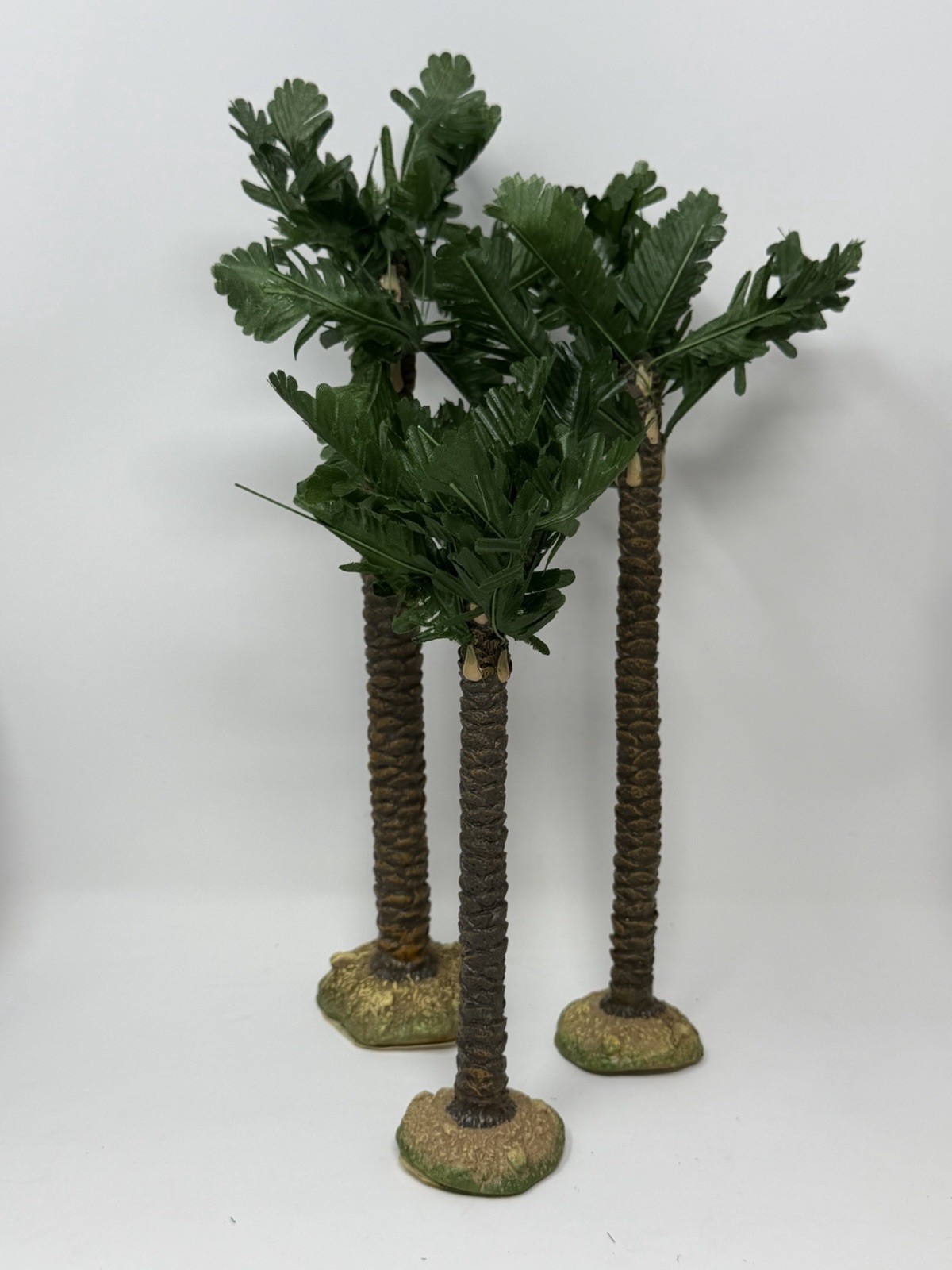 Roman Fontanini Heirloom Nativity Accessories Palm Trees Lot of 3 Vintage 2004