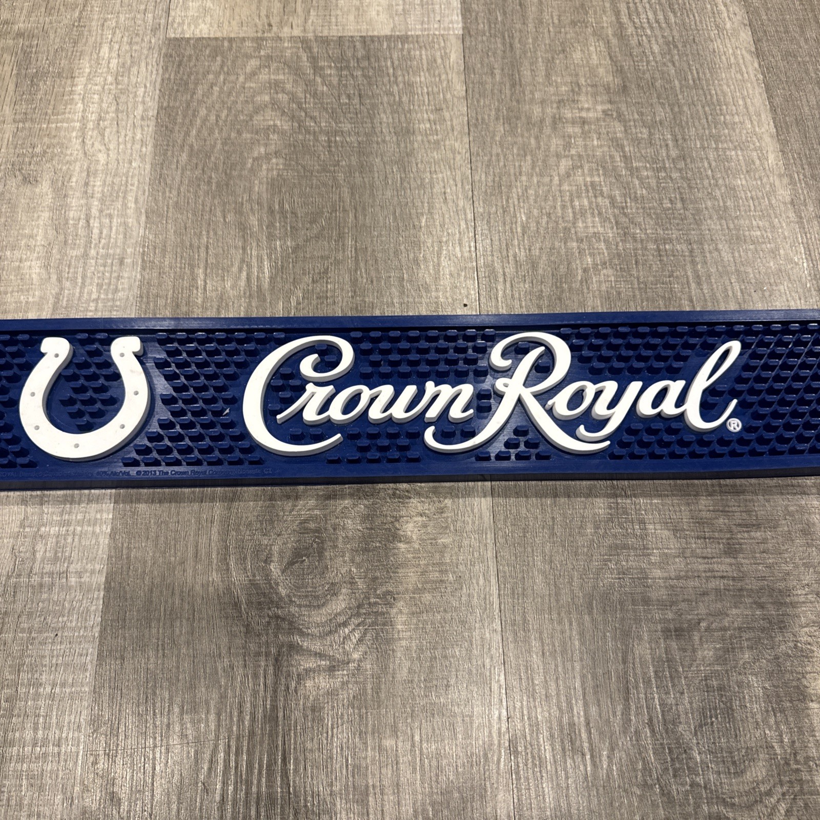 CROWN ROYAL CANADIAN WHISKY - INDIANAPOLIS COLTS Bar/Rail Mat Collectors NEW CROWN ROYAL CANADIAN WHISKY - INDIANAPOLIS COLTS Bar/Rail Mat Collectors NEW