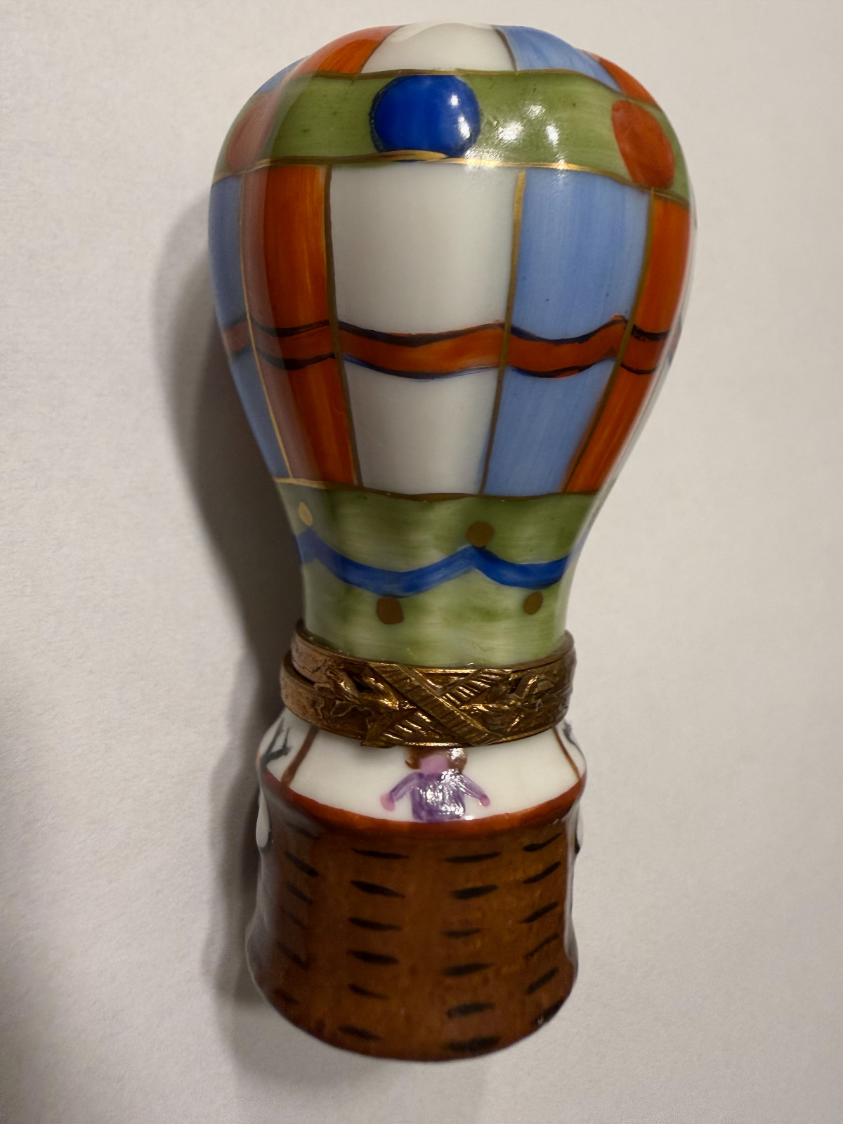 Limoges France Eximious Hot Air Balloon Trinket Box Porcelain Hand Painted Pein Limoges France Eximious Hot Air Balloon Trinket Box Porcelain Hand Painted Pein
