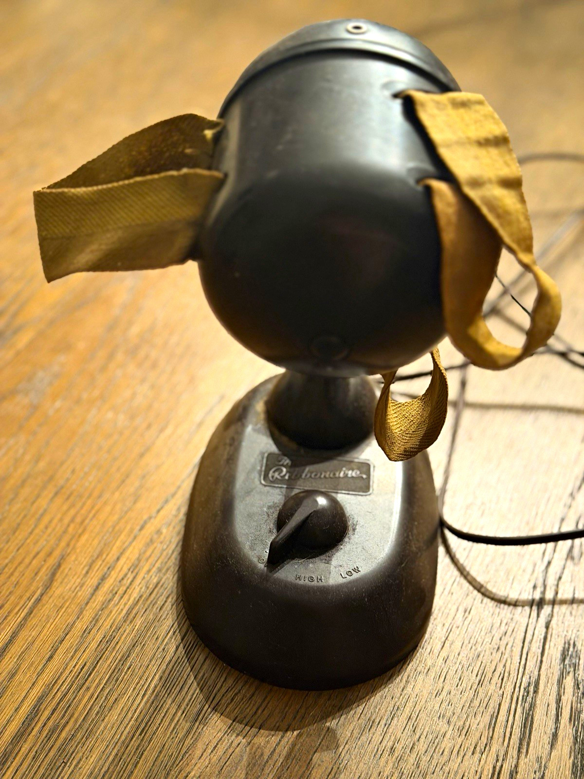 1930s Singer Ribbonaire 2 speed No. 15 Bakelite works perfectly