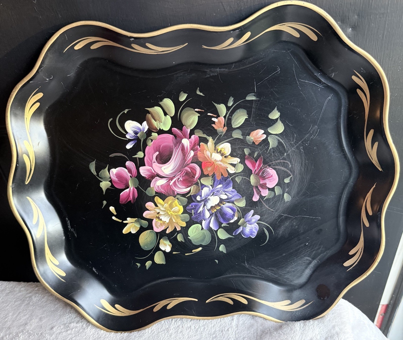 Vintage Nashco Hand Painted Floral Toleware Metal Serving Tray Black Gold 17x14