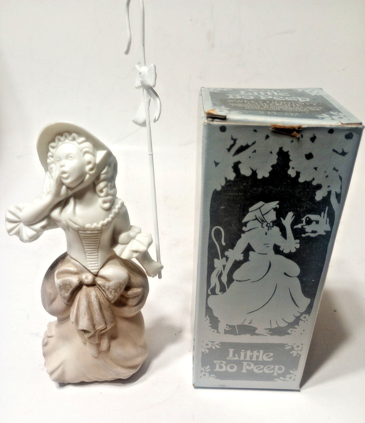 Vintage Avon Little Bo Peep Decanter Sweet Honesty Cologne (Full Bottle, 2 Oz) Vintage Avon Little Bo Peep Decanter Sweet Honesty Cologne (Full Bottle, 2 Oz)