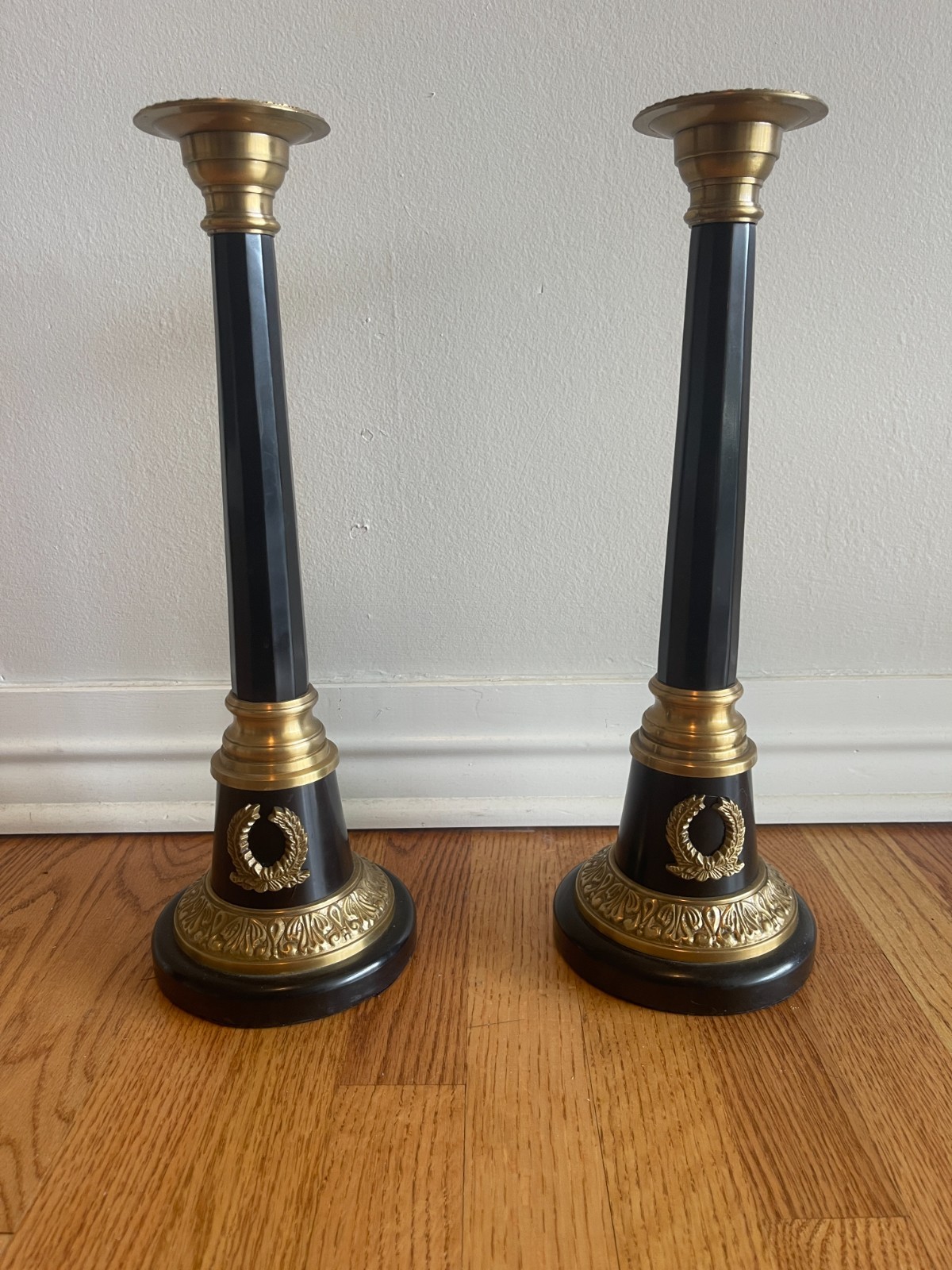 Black & Brass Neoclassical 16.5