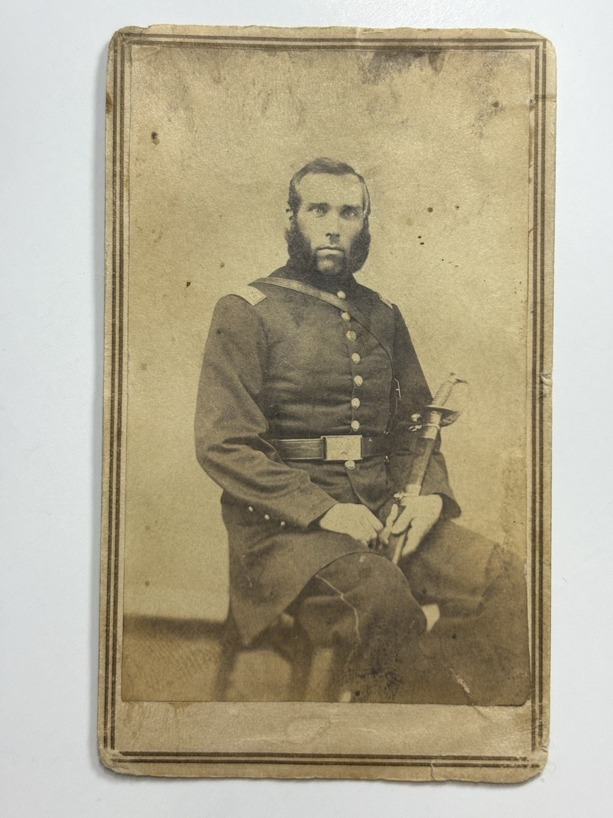 ANTIQUE CIVIL WAR CDV UNION OFFICER w/ SWORD & UNUSUAL MUTTON CHOP SIDEBURNS