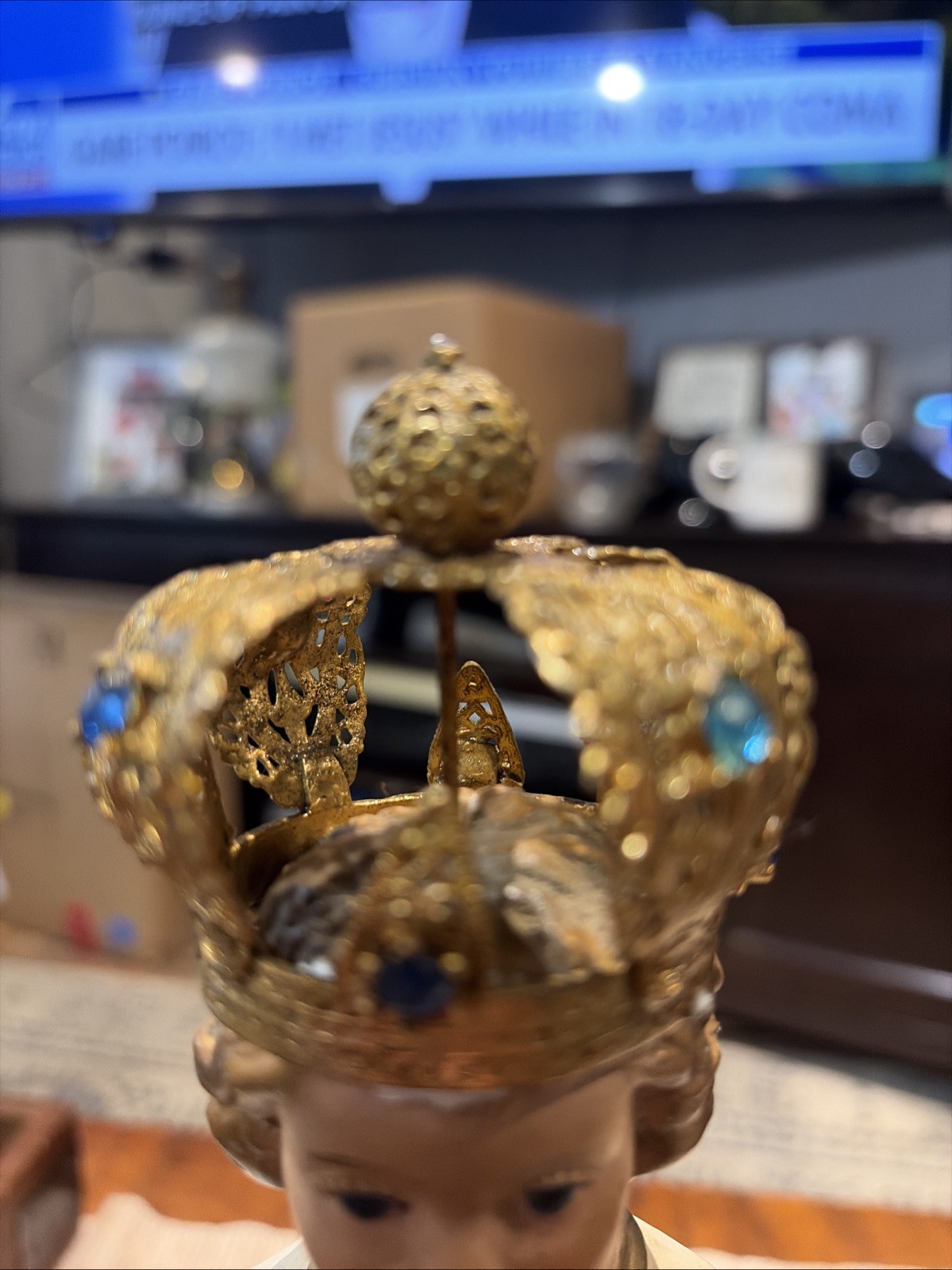 Vintage Infant of Prague Statue Replacement Crown Gold Filigree Jeweled Read
