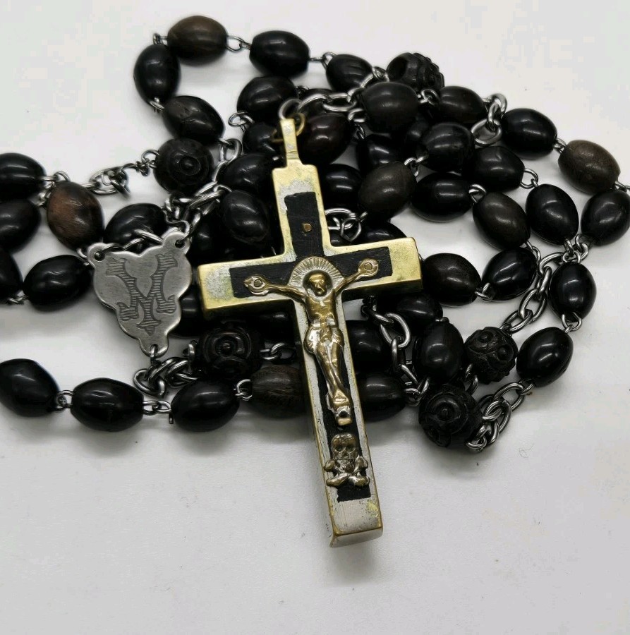 Crucifix of Golgotha Skull Catholic Rosary Vintage Carved Beads Black 24 in Crucifix of Golgotha Skull Catholic Rosary Vintage Carved Beads Black 24 in