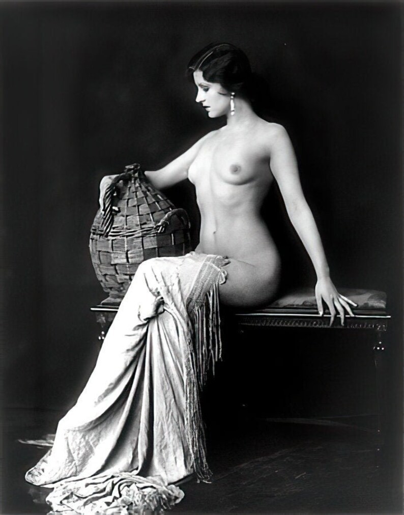 Dorothy Knapp 1920\'s Era Nude Ziegfeld Follies Photo Print 8 x 10