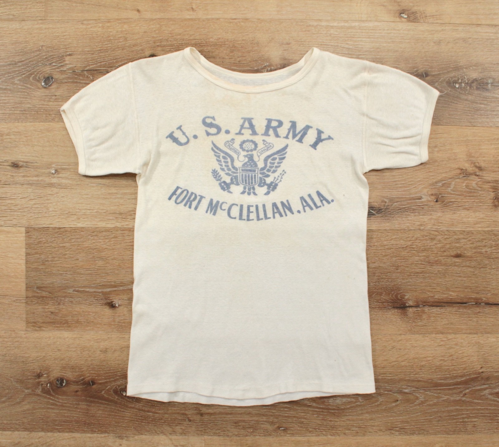 VTG 1940s WWII US Army Fort McClellan TShirt Sz S 40s WW2 White T-Shirt