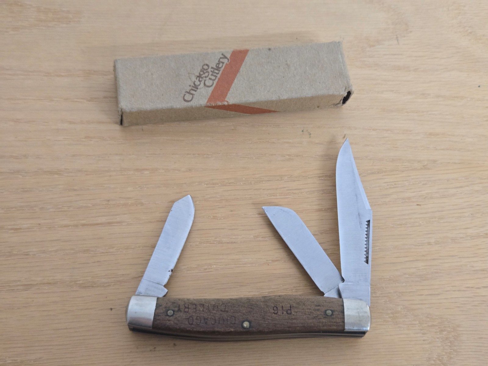 Vintage Chicago Cutlery  Folding Knife - 3 Blade