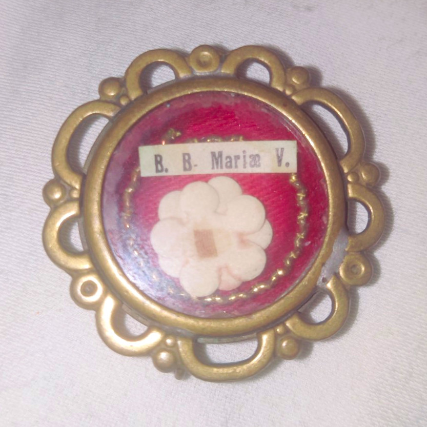 Rare Antique Catholic Reliquary Theca Brass Locket Case • B.B. Mariæ V. • Sealed Rare Antique Catholic Reliquary Theca Brass Locket Case • B.B. Mariæ V. • Sealed