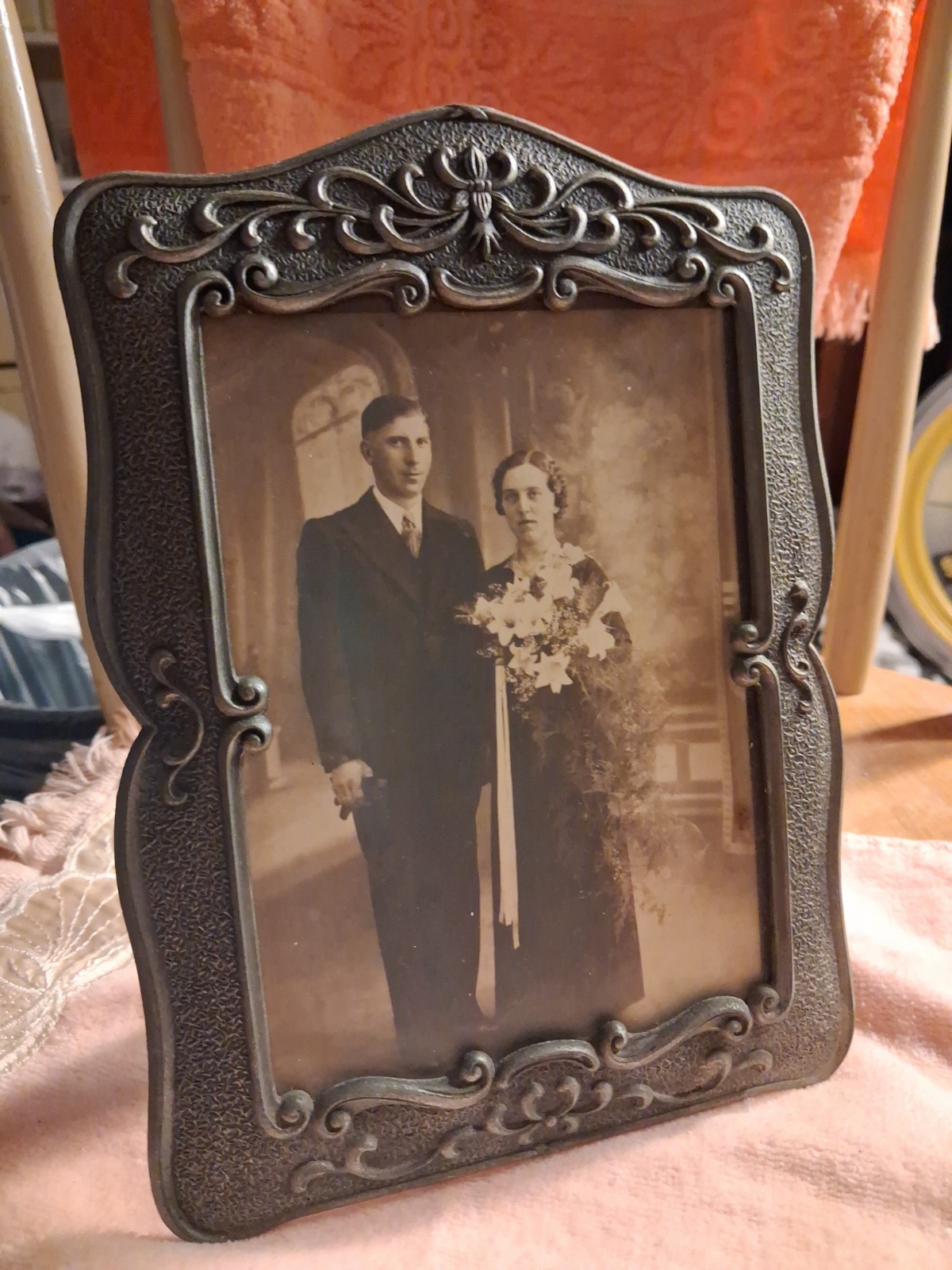 Antique Art Nouveau Embossed Metal Picture Frame Victorian Picture GEL PHOTO Antique Art Nouveau Embossed Metal Picture Frame Victorian Picture GEL PHOTO