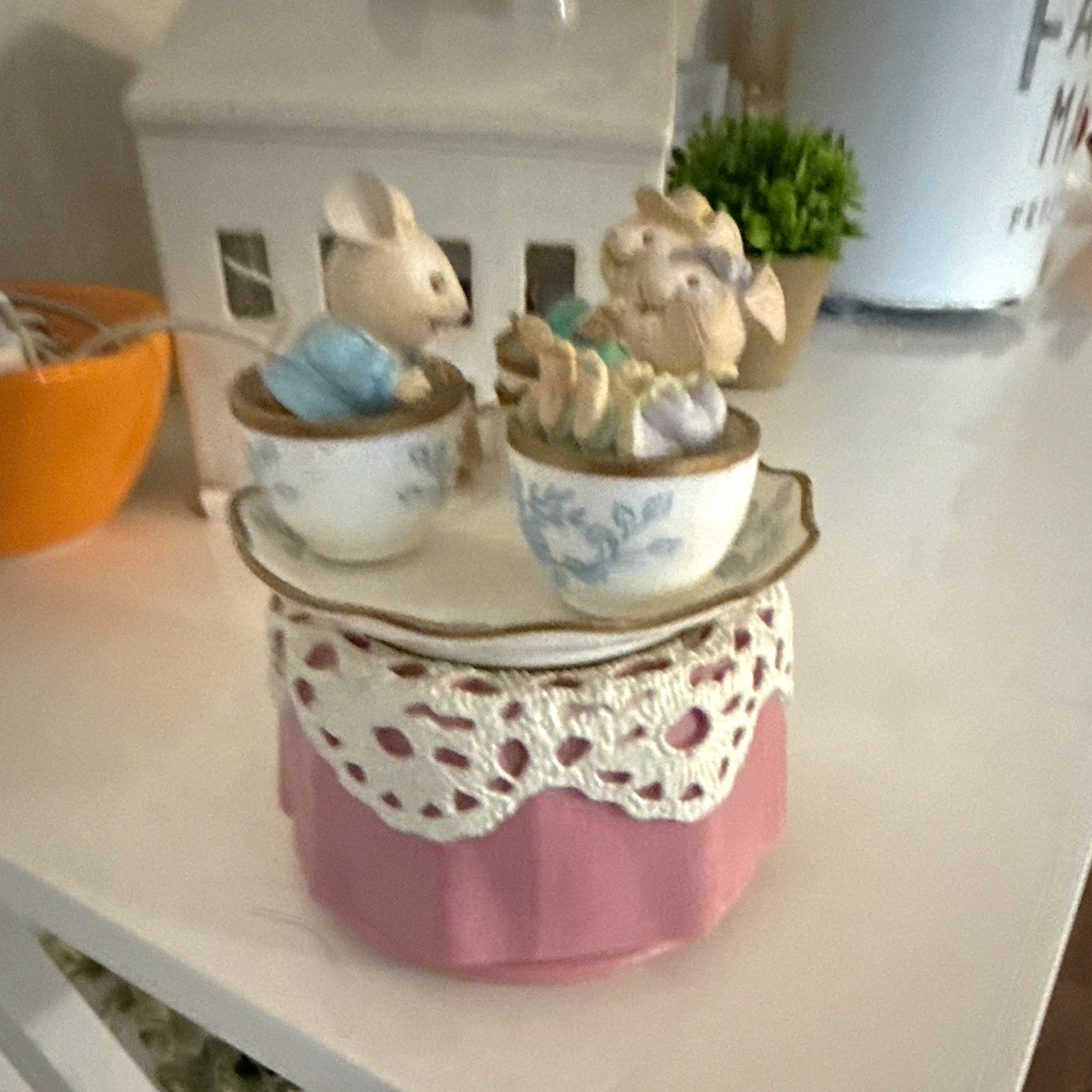 Vintage Enesco Music box Mice Spinning In Tea Cups Love Makes The World Go Round