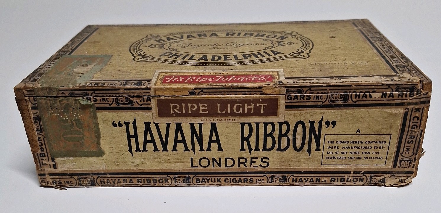 Vintage Havana Ribbon Londres Bayuk Cigars Inc Philadelphia Cigar Box Tobacciana