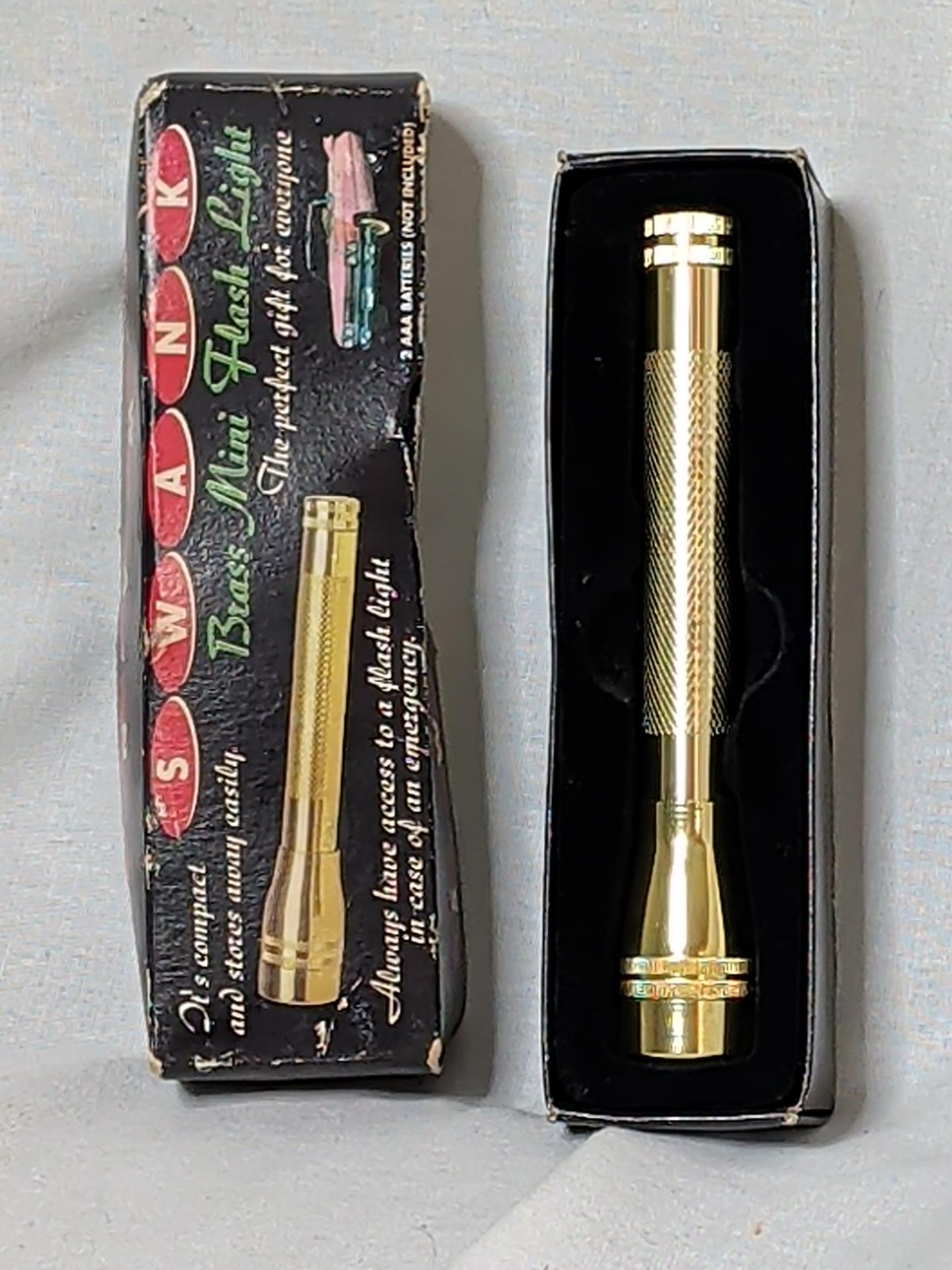 Vintage 1995 Swank Brass Mini Flashlight Gold Tone Pocket Light w/ Original Box Vintage 1995 Swank Brass Mini Flashlight Gold Tone Pocket Light w/ Original Box