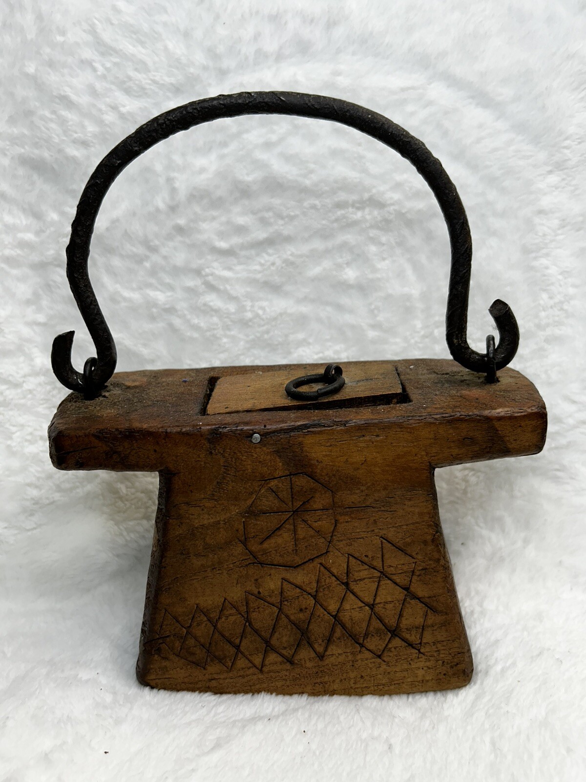 Rare VTG  MCM Art Hand Carved Wood W Metal Handle Tinderbox Purse Design Decor