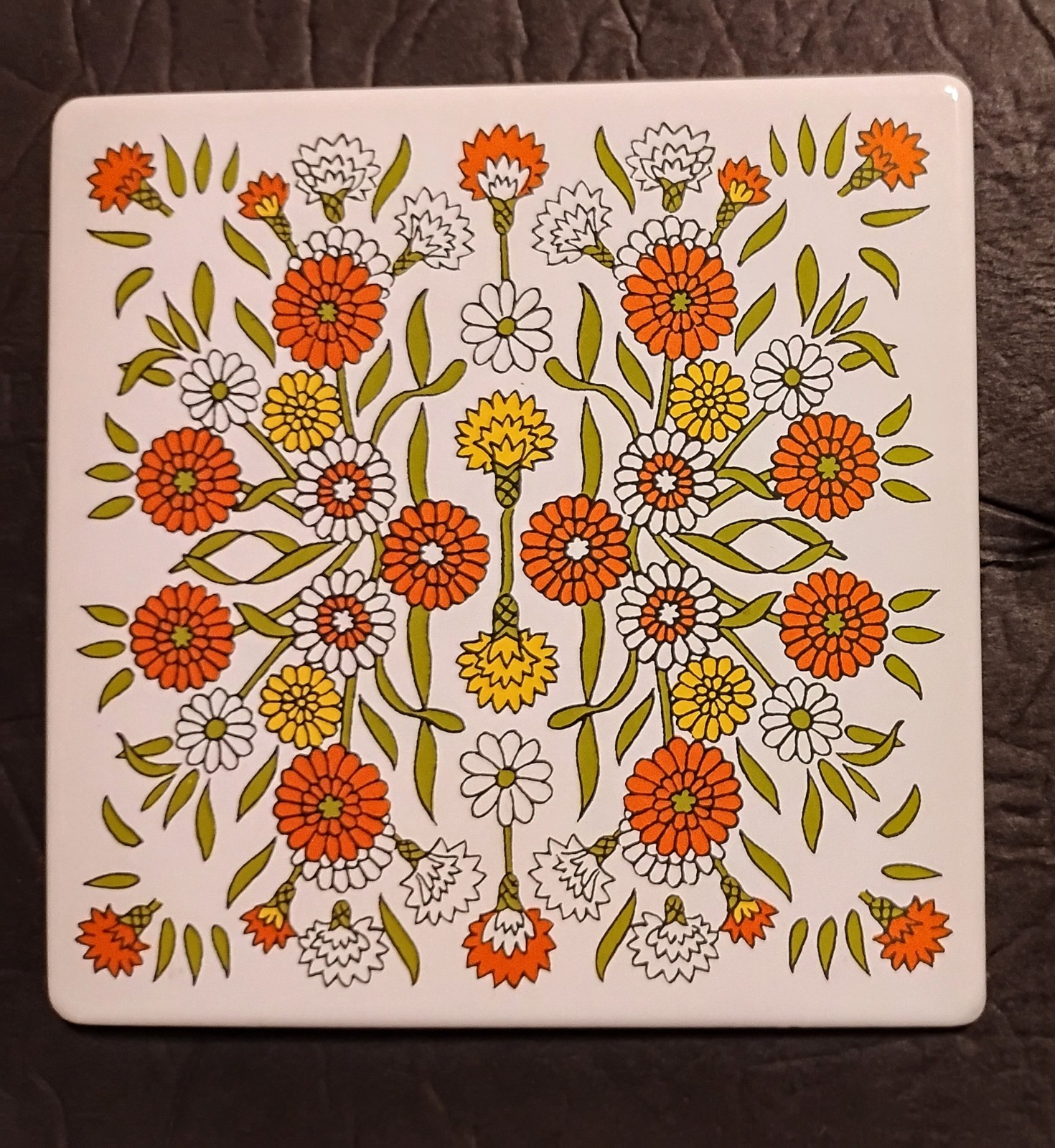 Vintage Georges Briard Enameled Metal Floral Daisy Tile 1970s Flower Power Vintage Georges Briard Enameled Metal Floral Daisy Tile 1970s Flower Power