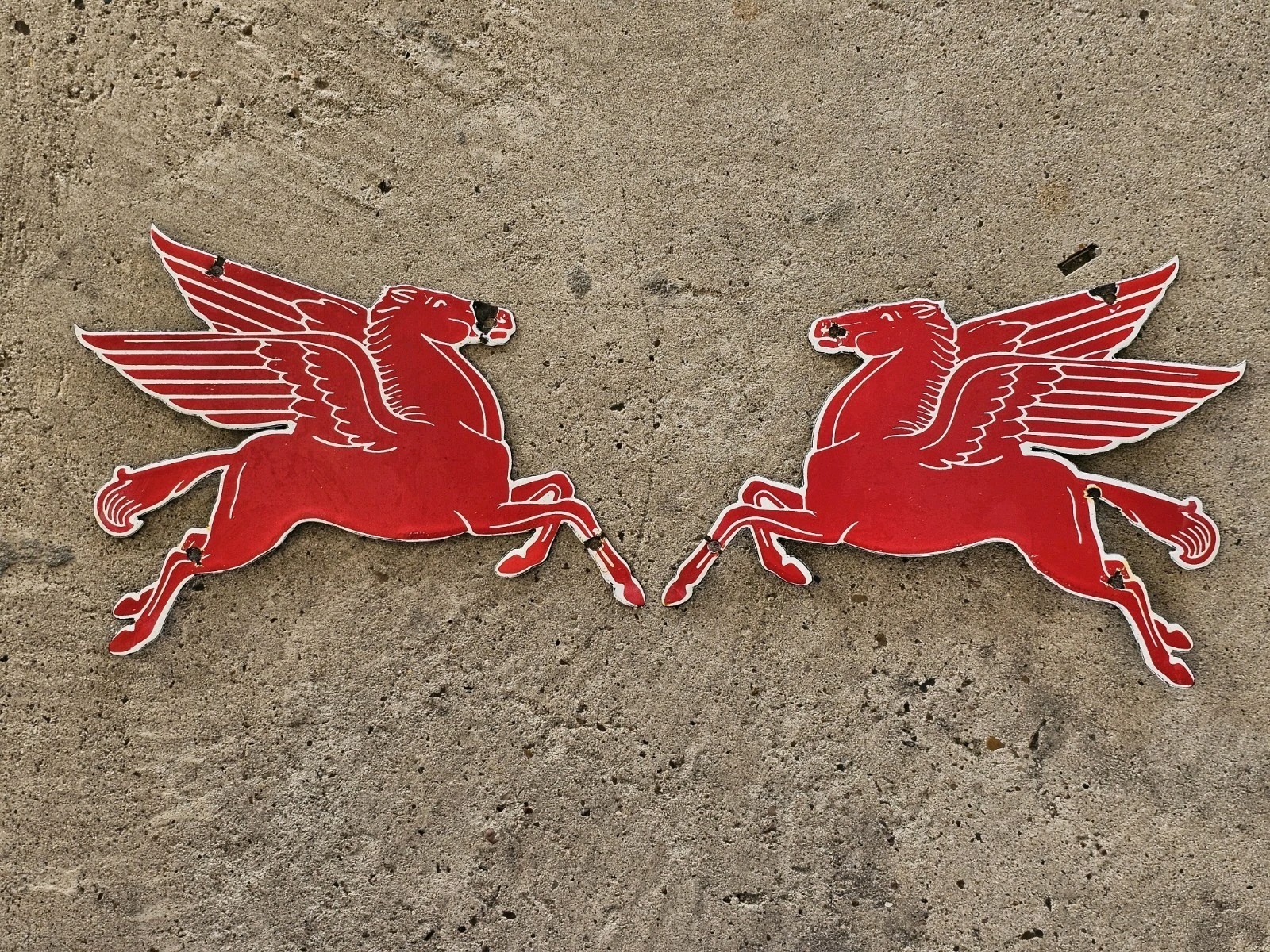 VINTAGE 1950\'S SET PEGASUS DIE-CUT MOBILOIL  PORCELAIN  SIGN  11\