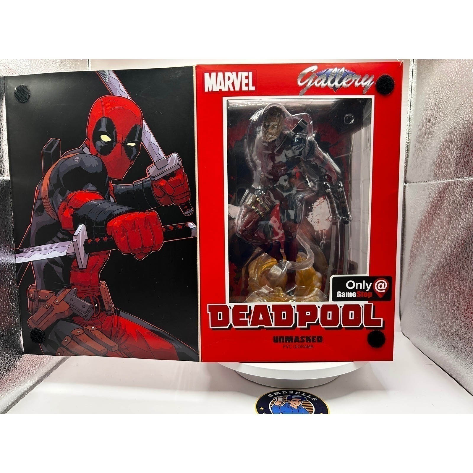 Diamond Select Marvel Gallery Unmasked Deadpool (Wade Wilson) 10-inch Figure New