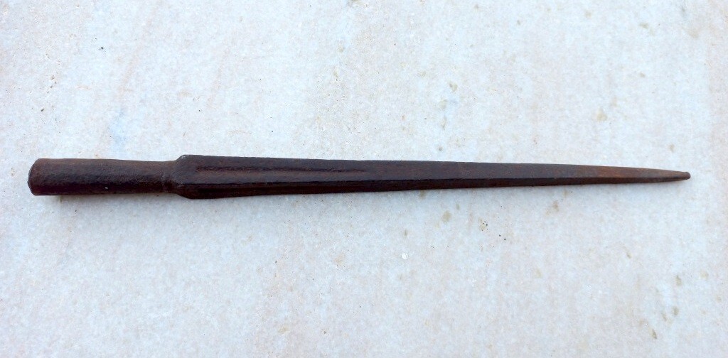 Antique Old Hand Forged Solid Iron Mughal Maratha Fine Quality Spear Head Dagger