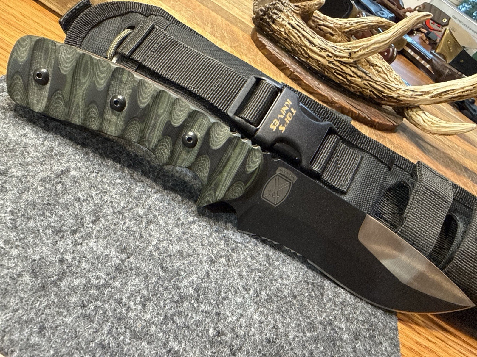Limited Run Micarta Tops Mountain Lion 10th Division Partially Serrated Blade Limited Run Micarta Tops Mountain Lion 10th Division Partially Serrated Blade