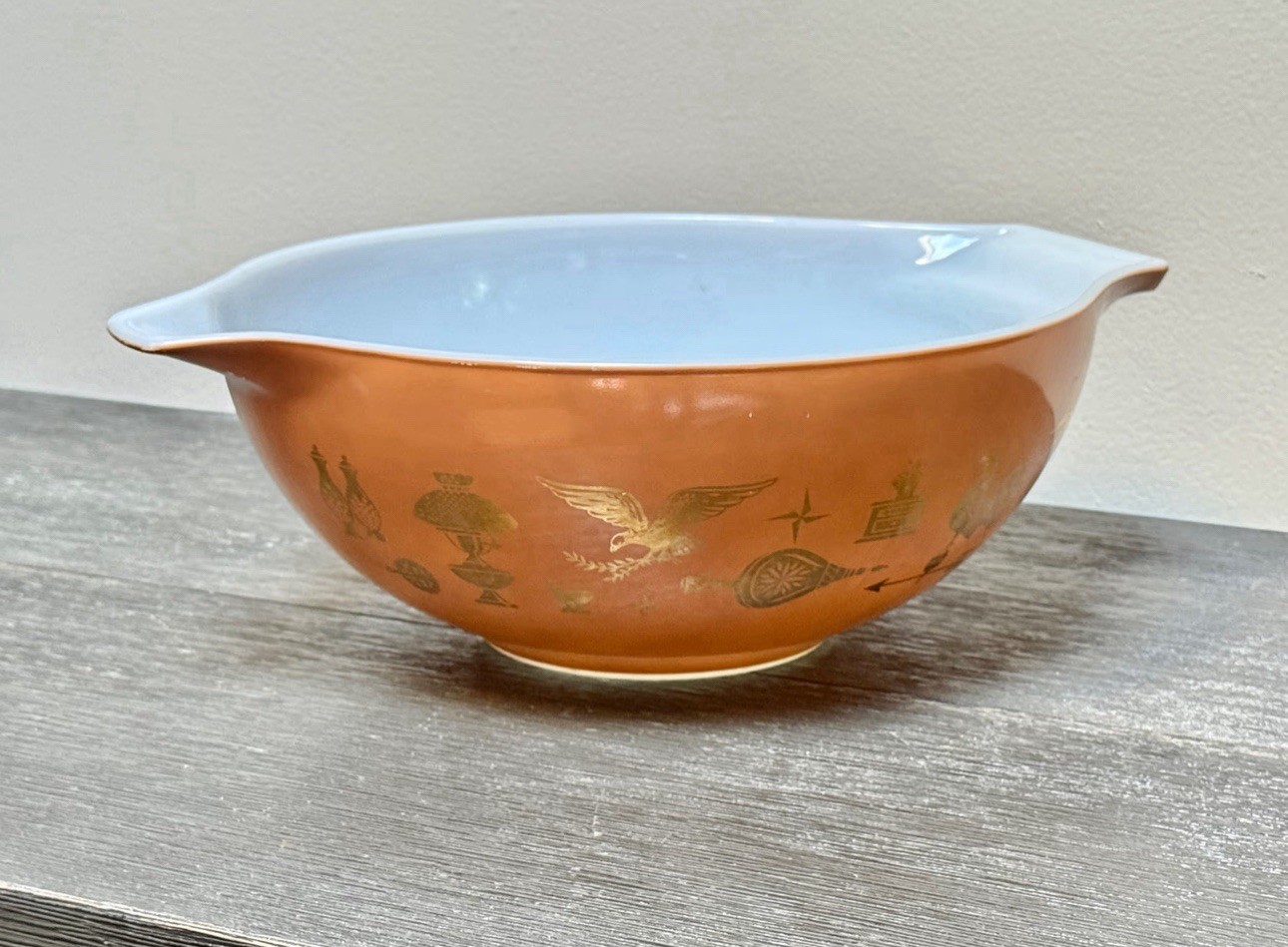 Pyrex Vintage Early American Cinderella Mixing Bowl 4 Quart #444 Brown Gold EUC Pyrex Vintage Early American Cinderella Mixing Bowl 4 Quart #444 Brown Gold EUC