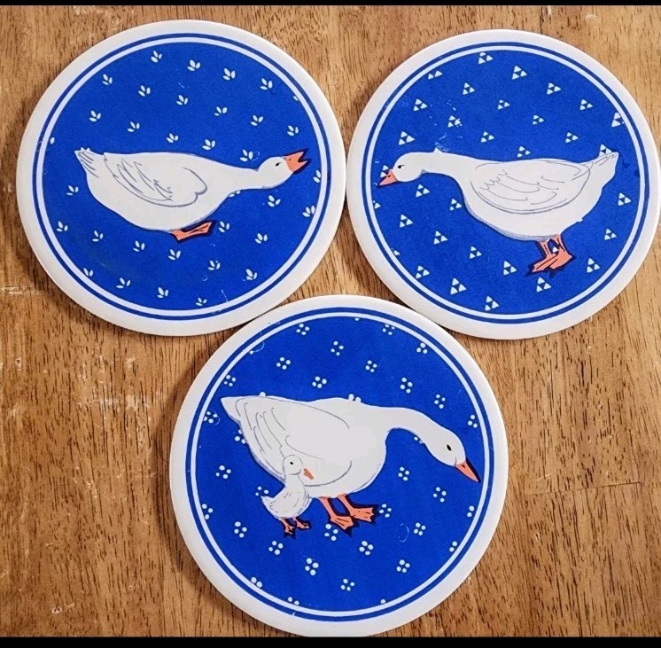 Vintage Mid-State Geese Country Blue Kitchen Wall Hanging Trivet Round Lot Of 3