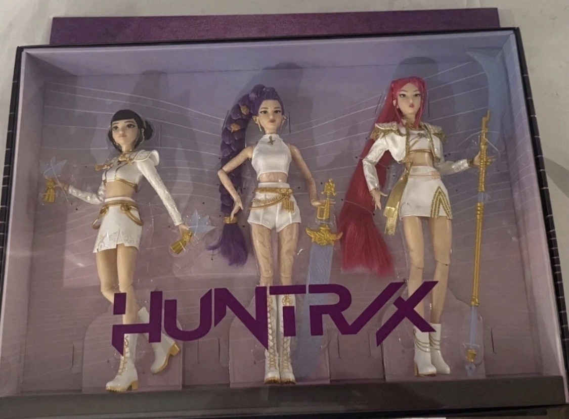Demon Hunters 3-pack Mattel In Hand sealed box Demon Hunters 3-pack Mattel In Hand sealed box