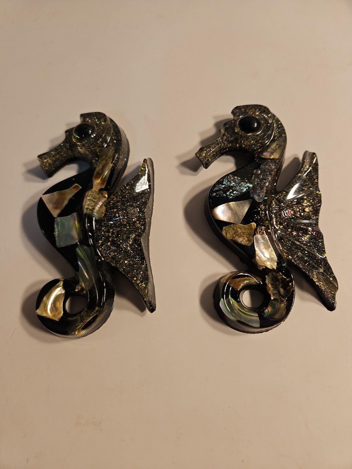 Black Lucite Ablone 4.5 Inch Seahorses Wall Art MCM BETTY\'S SHELLS CA 1950/1960s