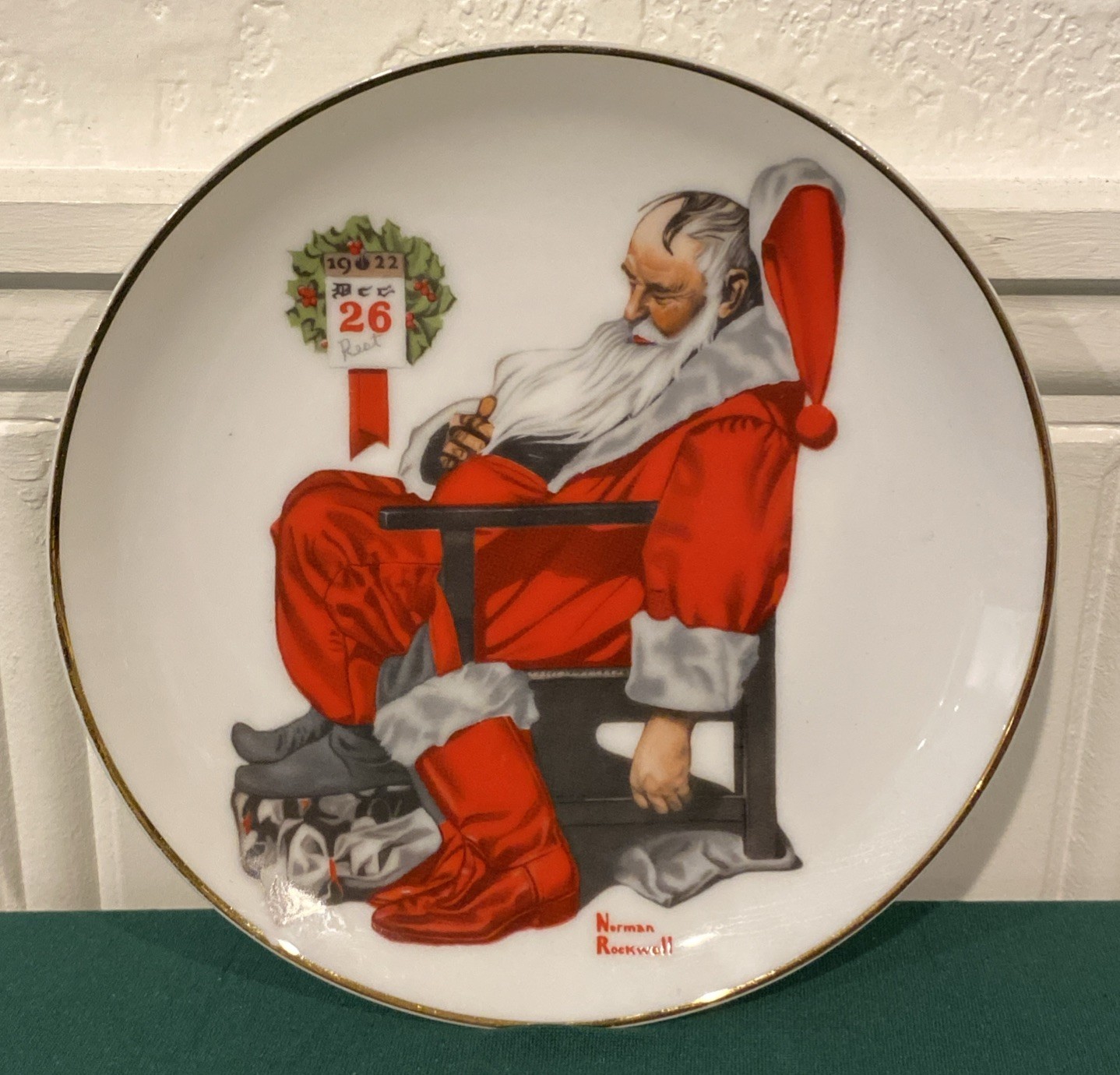 Vintage Norman Rockwell The Day After Christmas Collector Plate Santa Tired Vintage Norman Rockwell The Day After Christmas Collector Plate Santa Tired