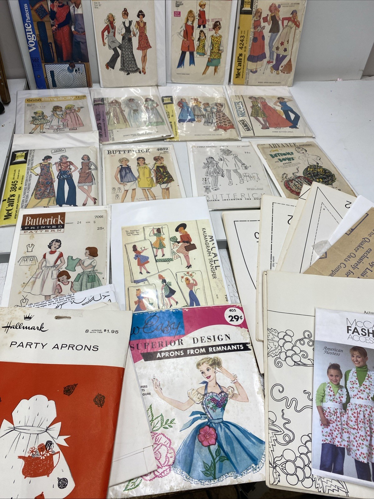 ~30 Vintage Sewing Patterns  1940-70s Dress Aprons McCall Simplicity Butterick