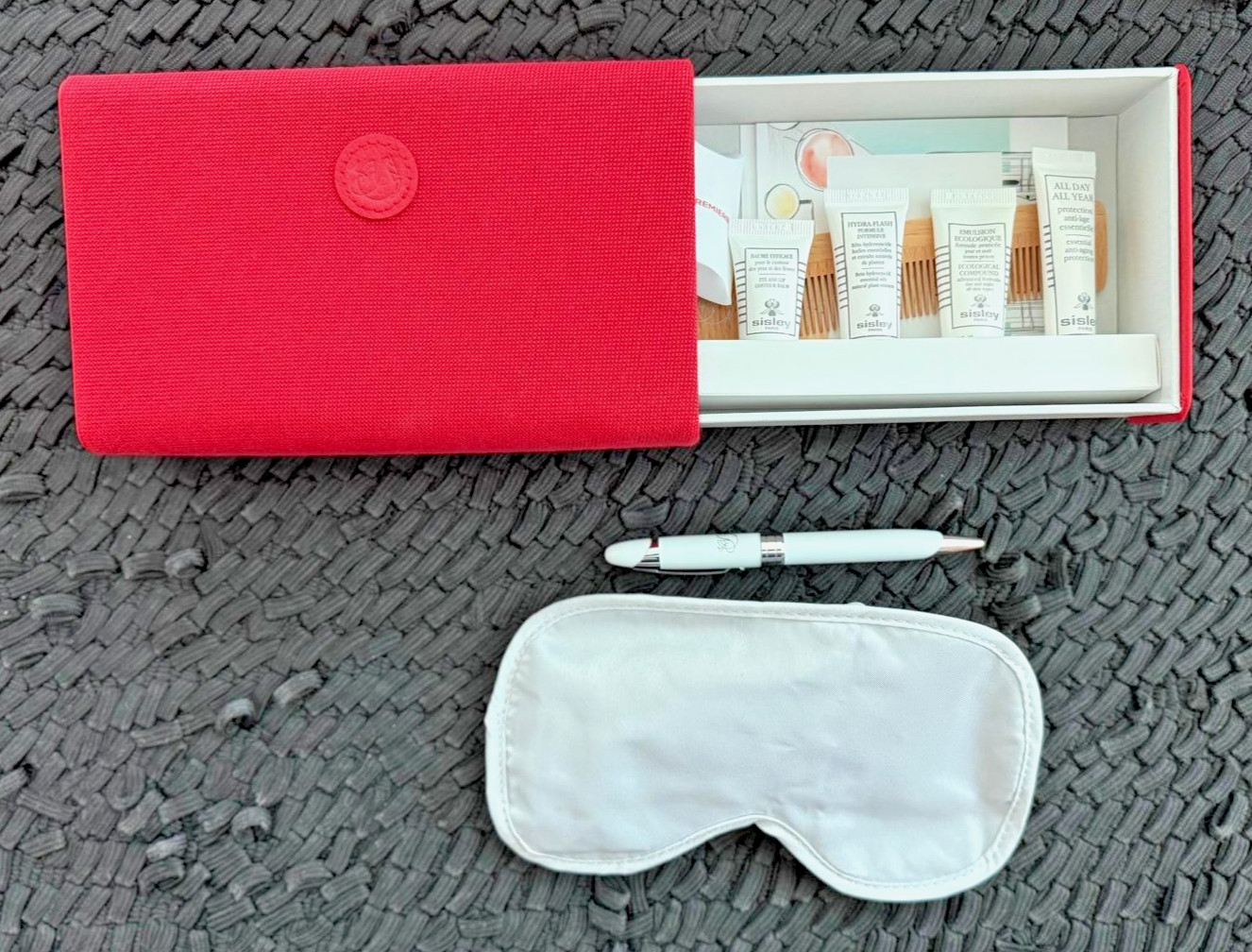 Mint AIR FRANCE - La Premiere First Class Amenity Kit with Sisley cosmetics RED