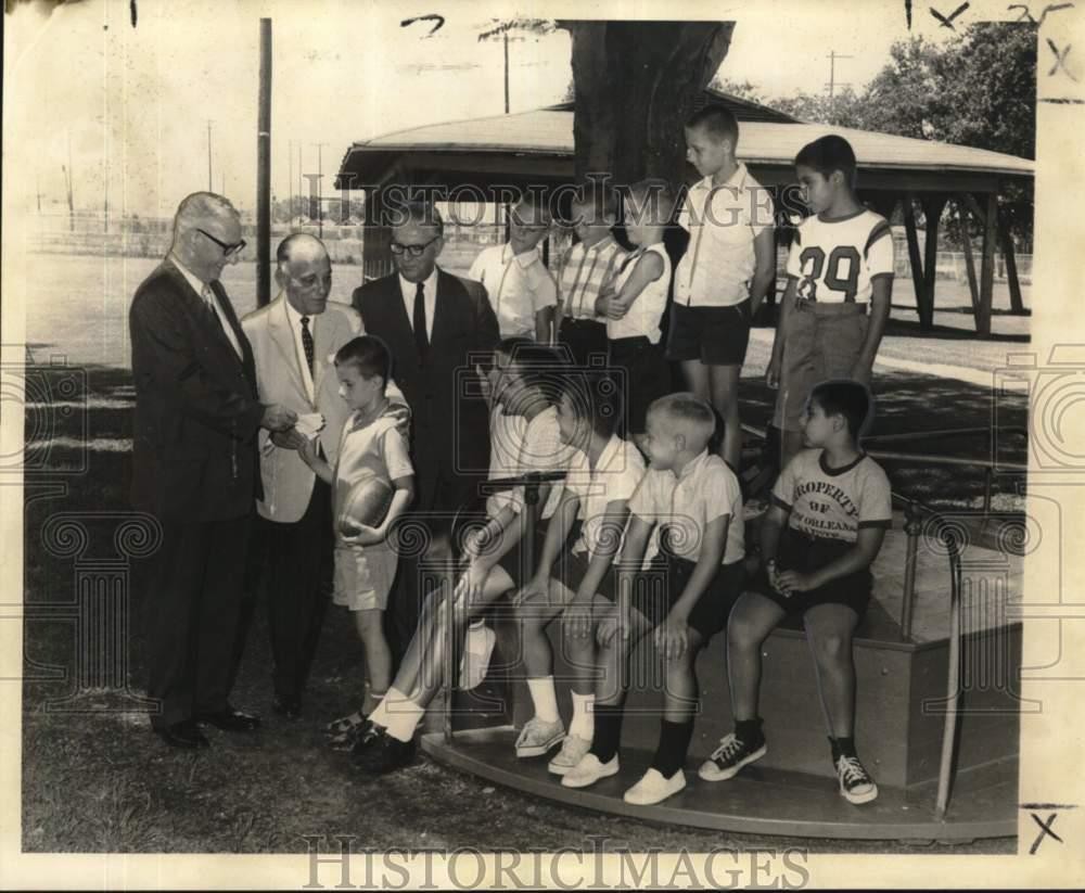 1968 Press Photo The States-Item Children\'s Football Fund supervisory committee