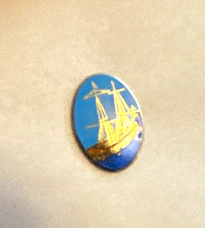 Ship pin Seven Seas Arlington Texas souvenir Lapel Pin Tie Tack, blue enamel Ship pin Seven Seas Arlington Texas souvenir Lapel Pin Tie Tack, blue enamel