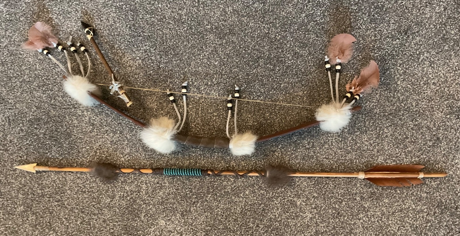 Vintage Native American Style BOW & ARROW SET with Feathers & Beads Vintage Native American Style BOW & ARROW SET with Feathers & Beads