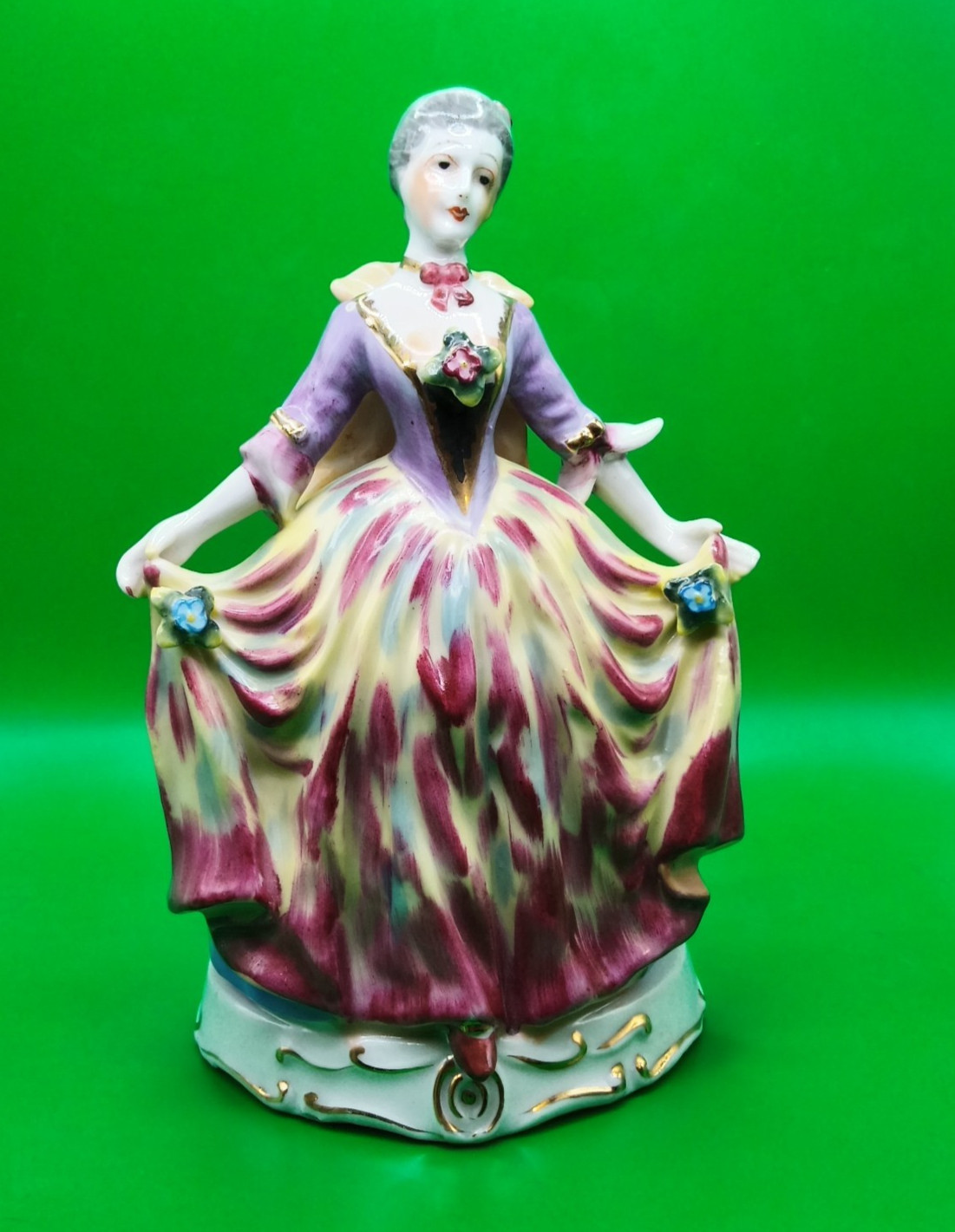 southern belle porcelain figurine hand painted made in occupied Japan