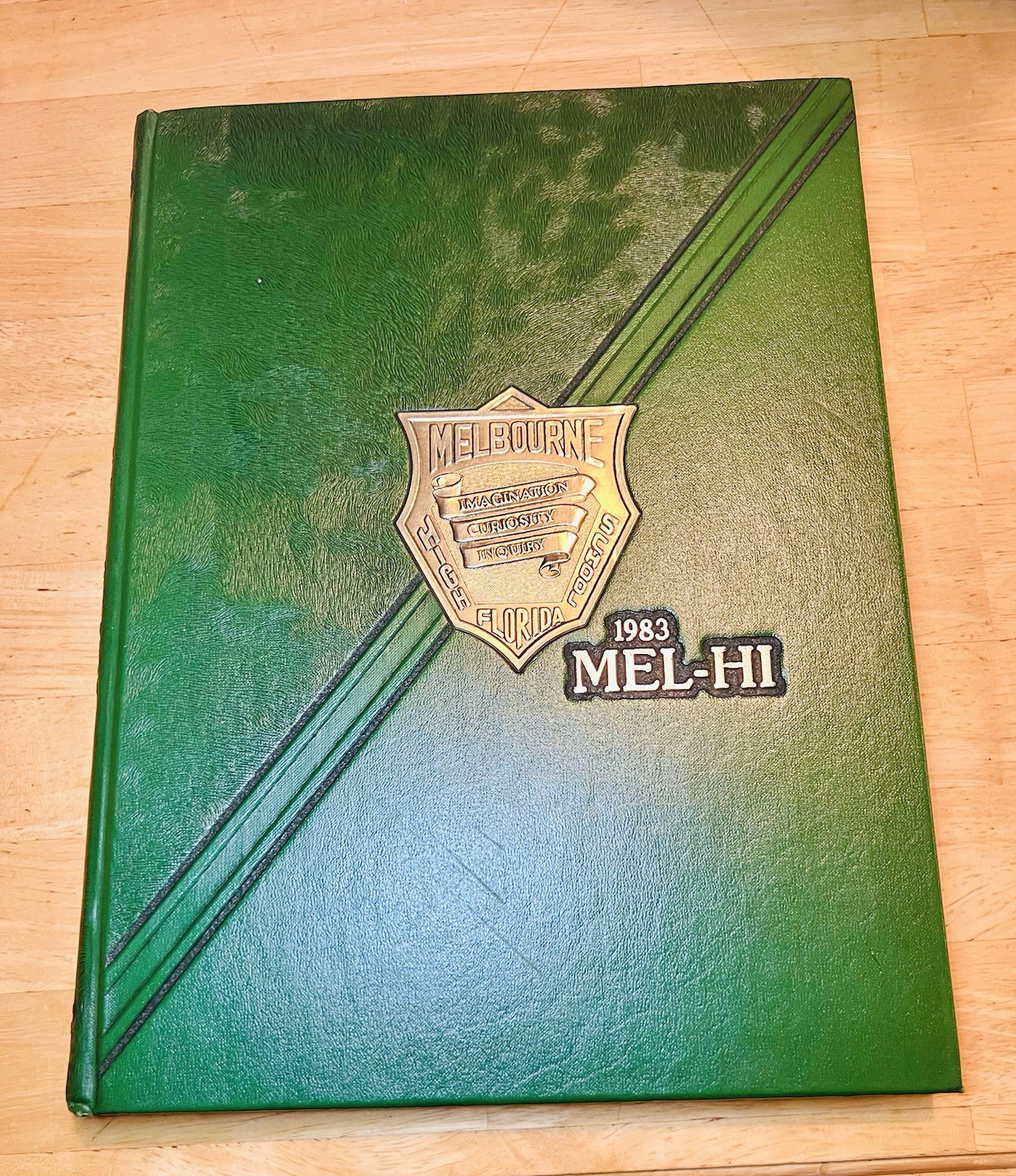 Melbourne High School Yearbook 1983 Melbourne Florida Volume 32 Bulldogs Melbourne High School Yearbook 1983 Melbourne Florida Volume 32 Bulldogs