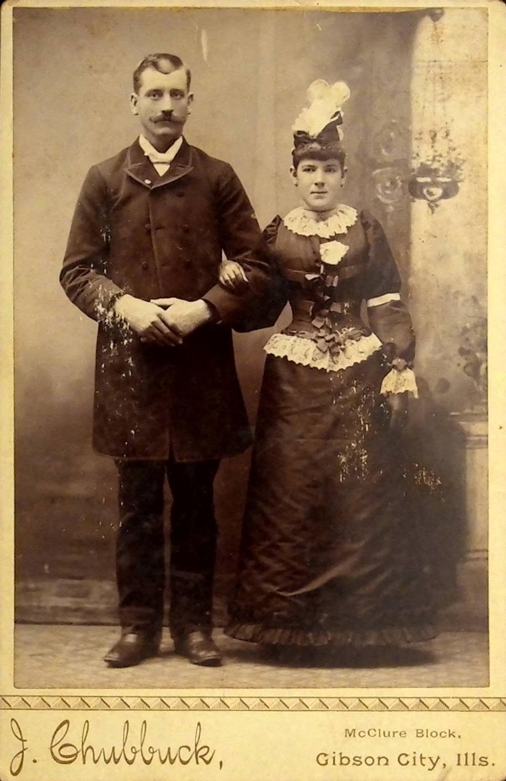 Antique Victorian Couple Cabinet Card Gibson City Illinois 4x6.5\