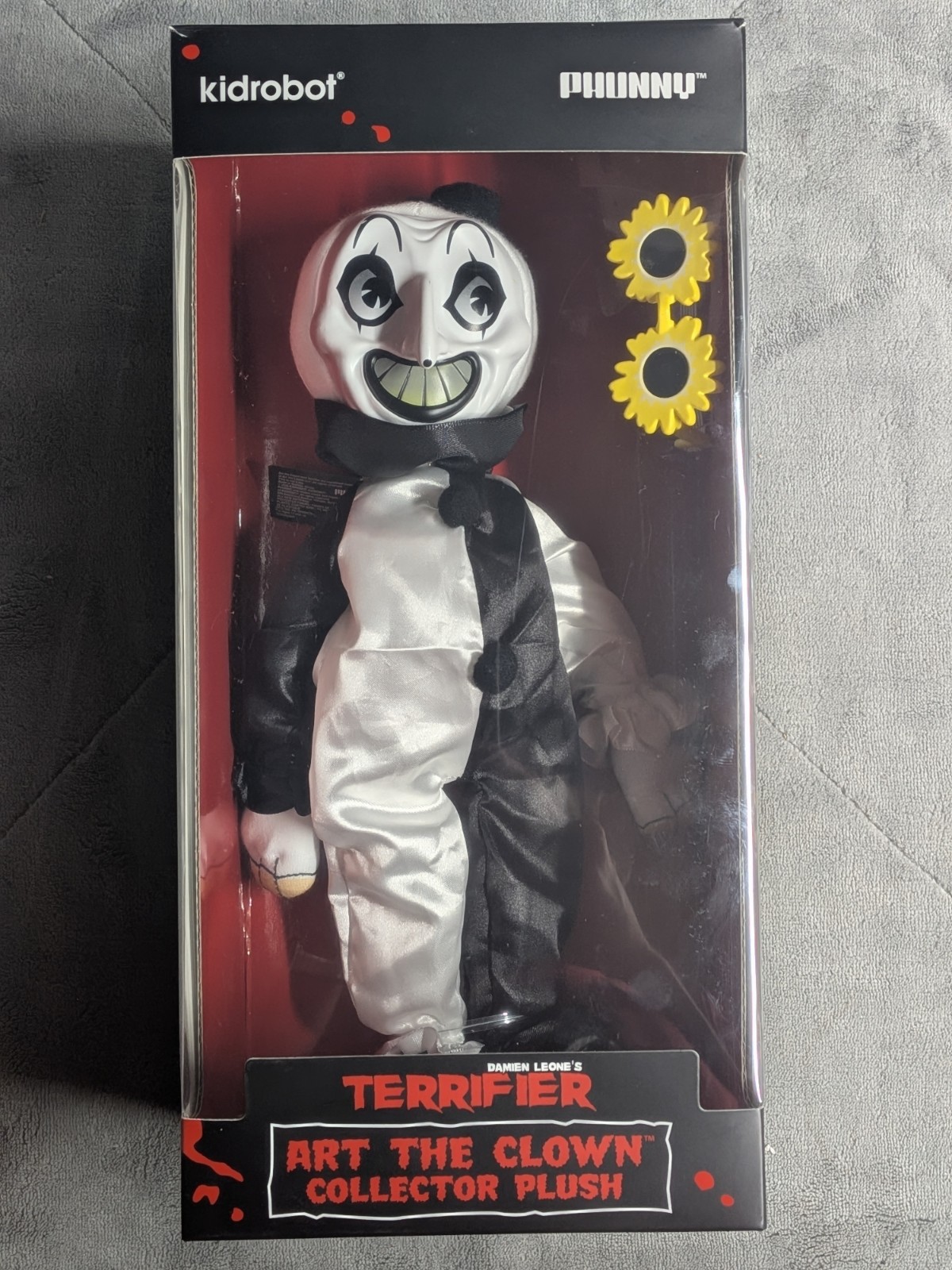 Kidrobot Phunny Terrifier Art the Clown Collector Plush Damien Leone's NEW SEALD