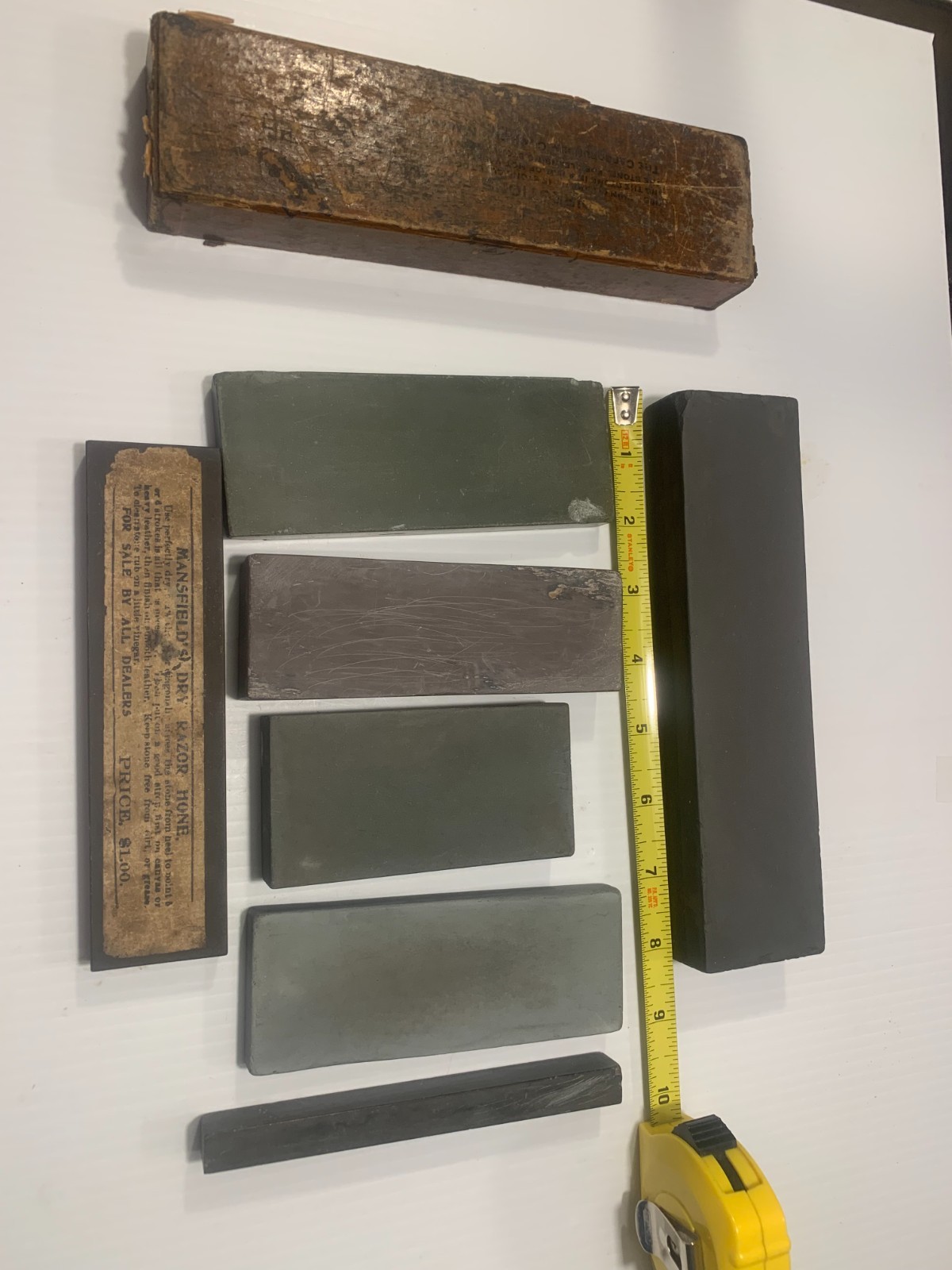 ASORTID HONES AND SHARPENING STONES ASORTID HONES AND SHARPENING STONES