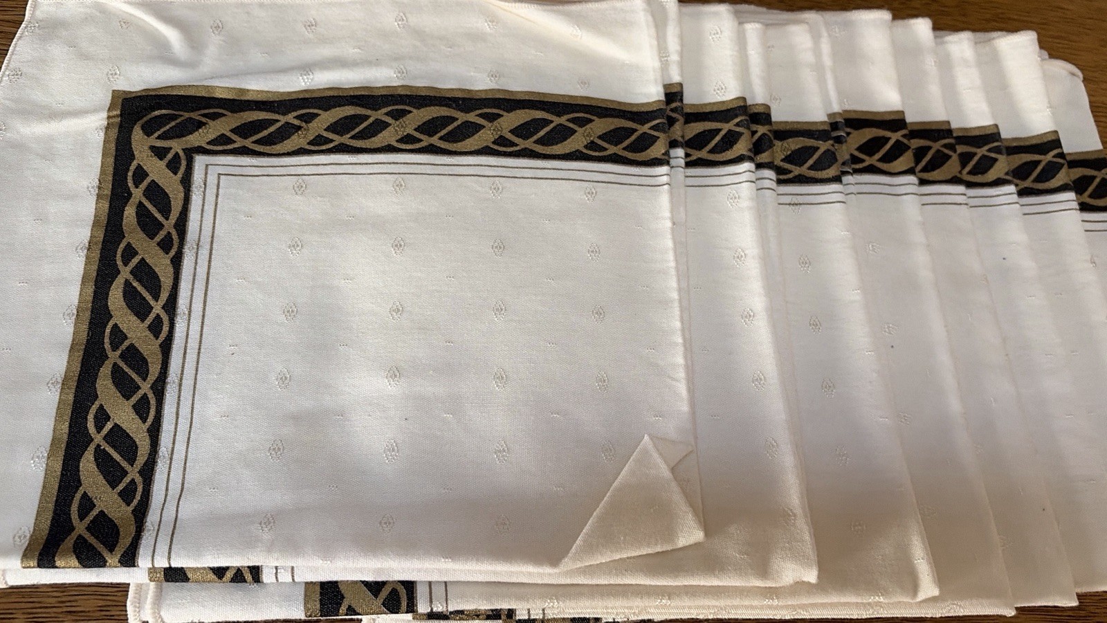 Vintage 1989 Sunweave Lenox Napkins Ivory Base w Black/Gold Scroll Set of 8. 18” Vintage 1989 Sunweave Lenox Napkins Ivory Base w Black/Gold Scroll Set of 8. 18”