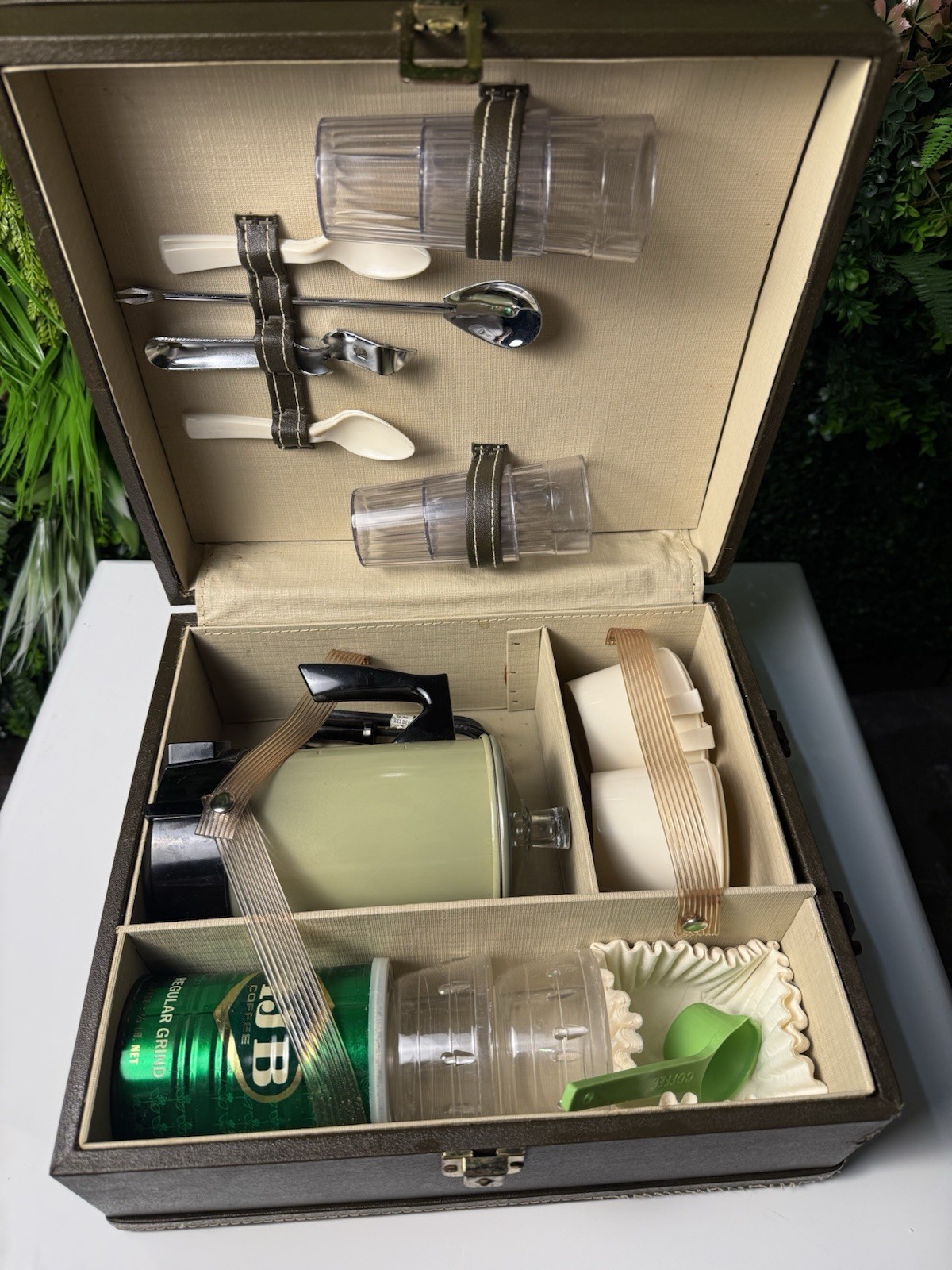 Vintage Trans-World Creations Traveling Coffee Kit Maker Cups Case California