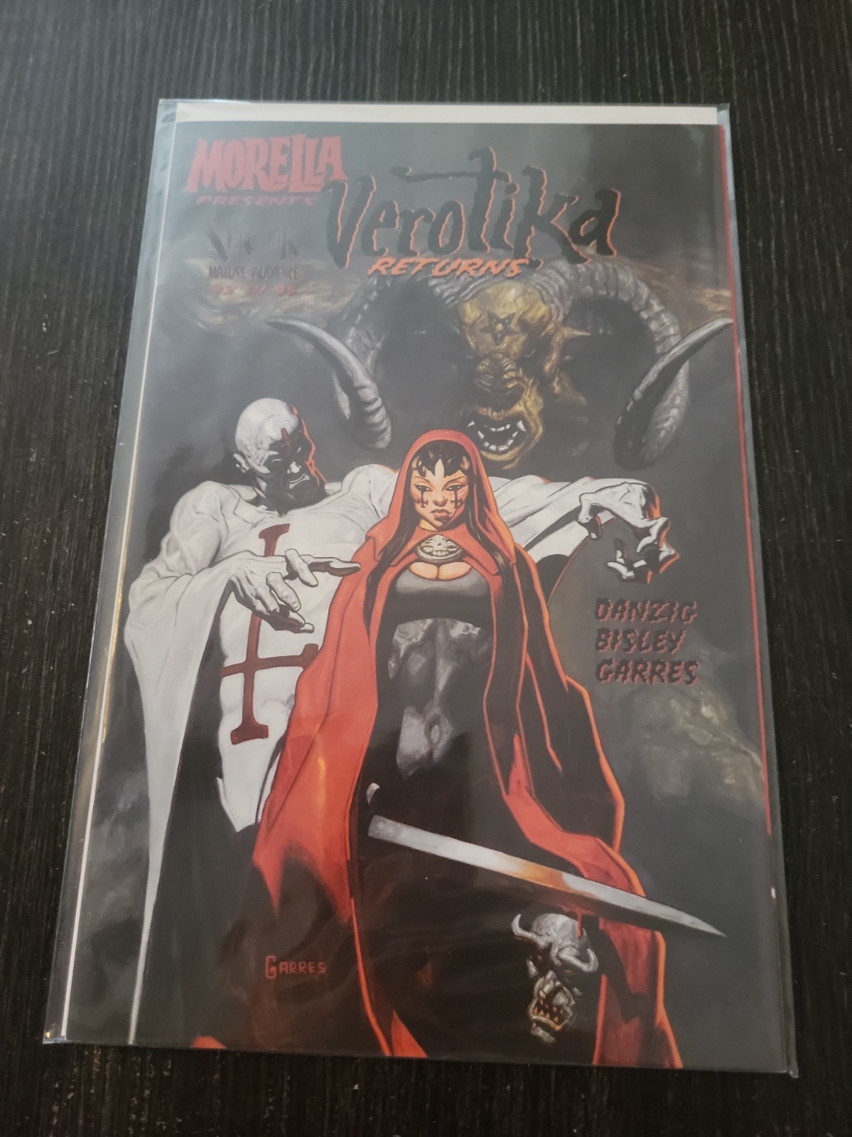 MORELLA PRESENTS: VEROTIKA RETURNS #2  DANZIG  BISLEY  GARRES  2014  1ST PRINT