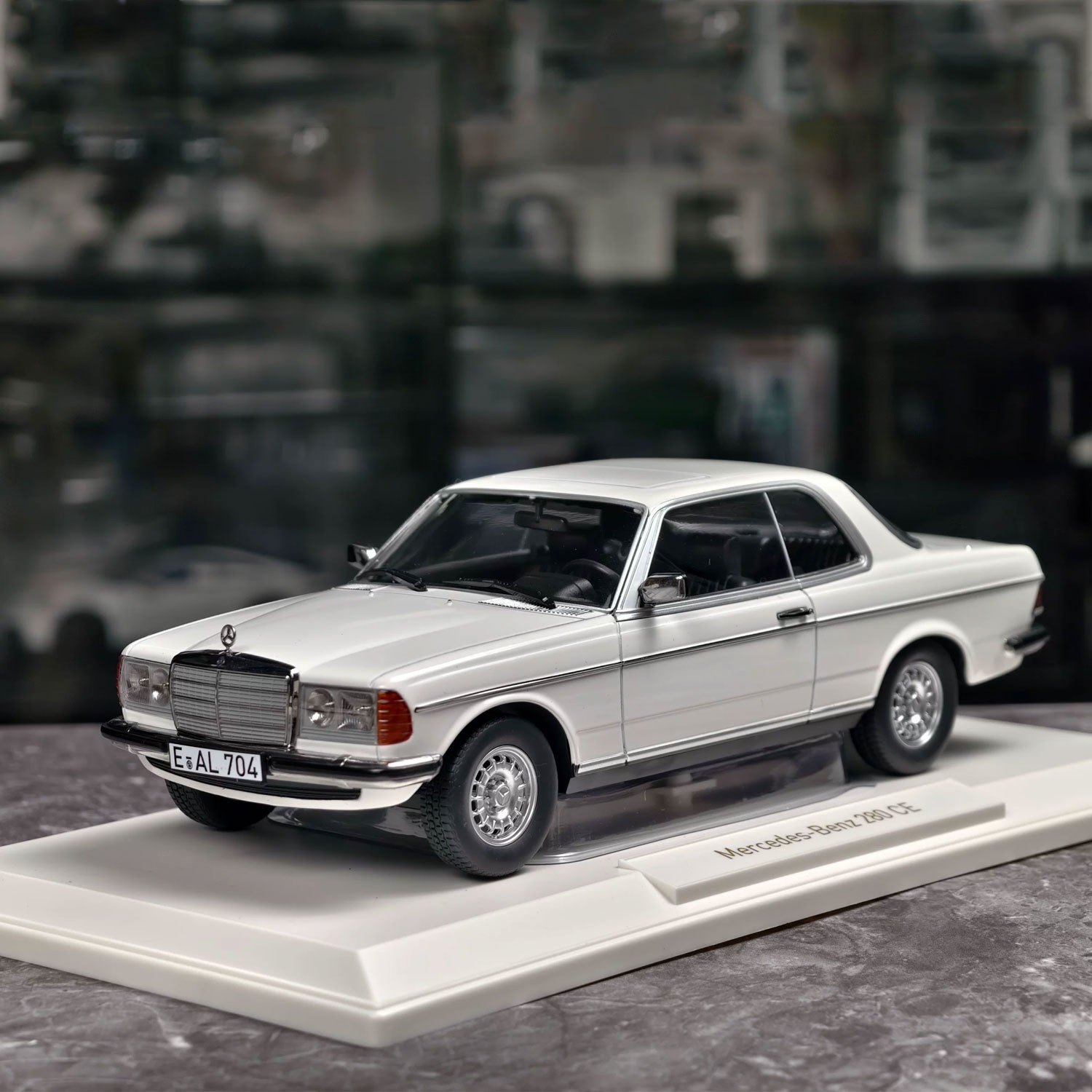 NOREV 1/18 Benz 280CE 1980 Alloy Diecast Car Model Gift Display
