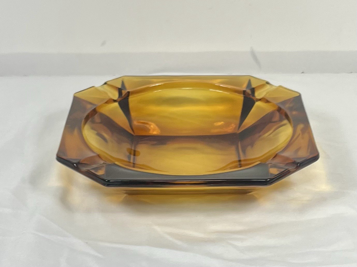 Vintage MCM Amber Glass Ashtray 8\