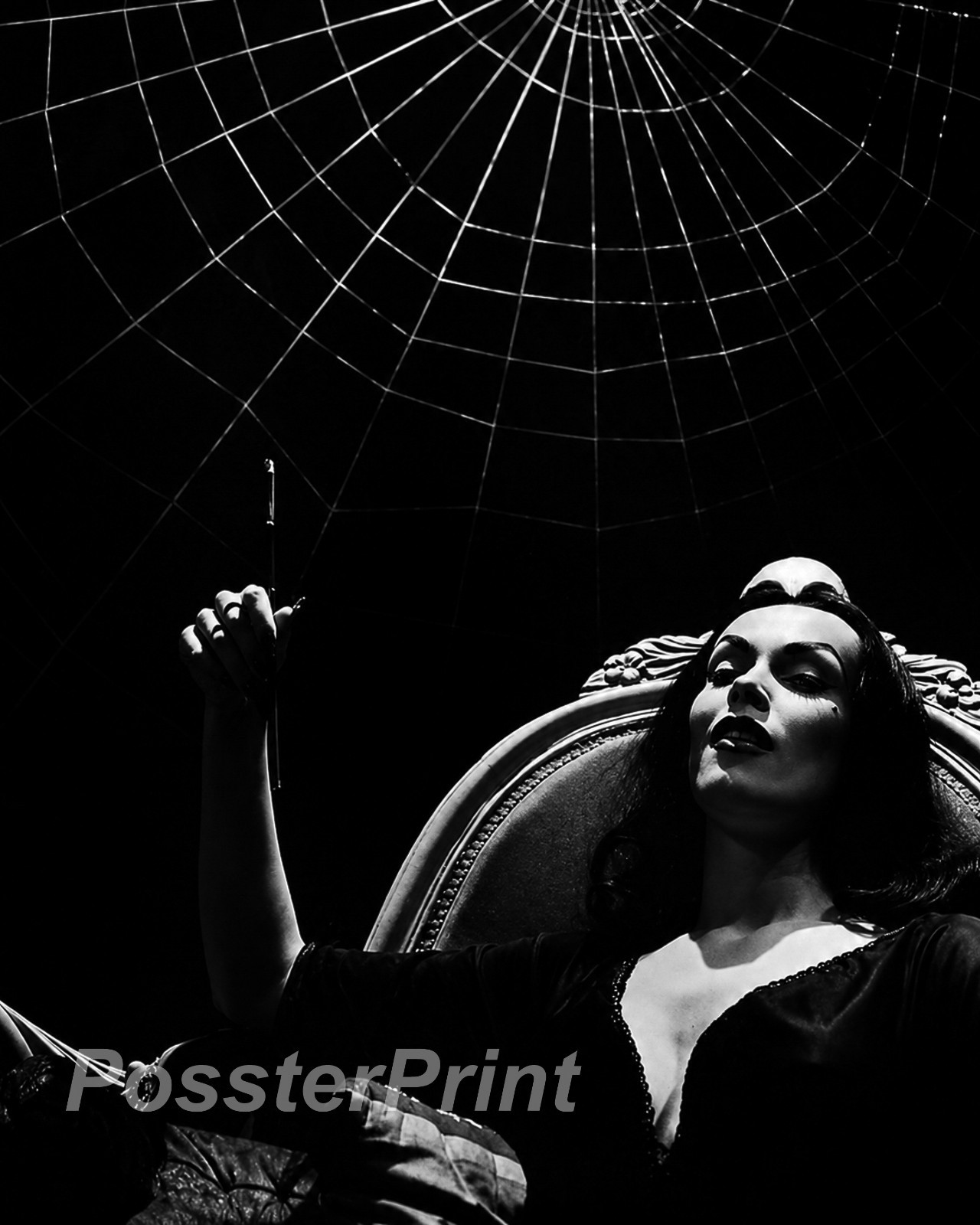 VAMPIRA - 8x10 Photo 🟣Vintage Horror TV Icon Glamour Portrait