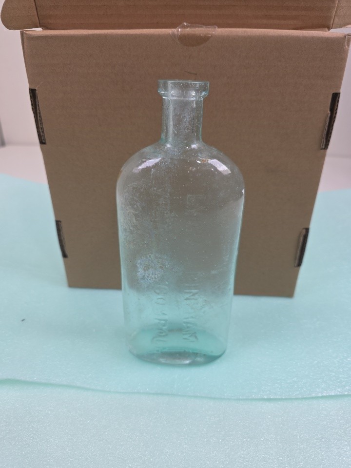 Antique Lydia Pinkham Vegetable Compound GLASS Bottle c 1890 Aqua Blue 14oz RARE Antique Lydia Pinkham Vegetable Compound GLASS Bottle c 1890 Aqua Blue 14oz RARE