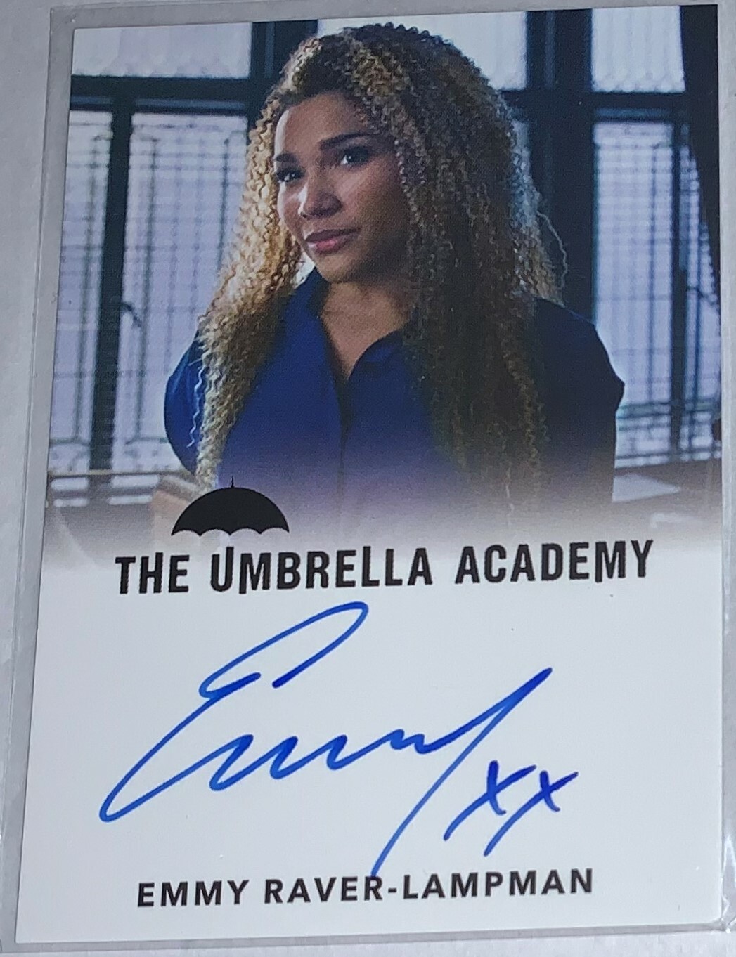 Umbrella Academy Season 1 Autograph Emmy Raver-Lampman as Allison Hargreeves Umbrella Academy Season 1 Autograph Emmy Raver-Lampman as Allison Hargreeves