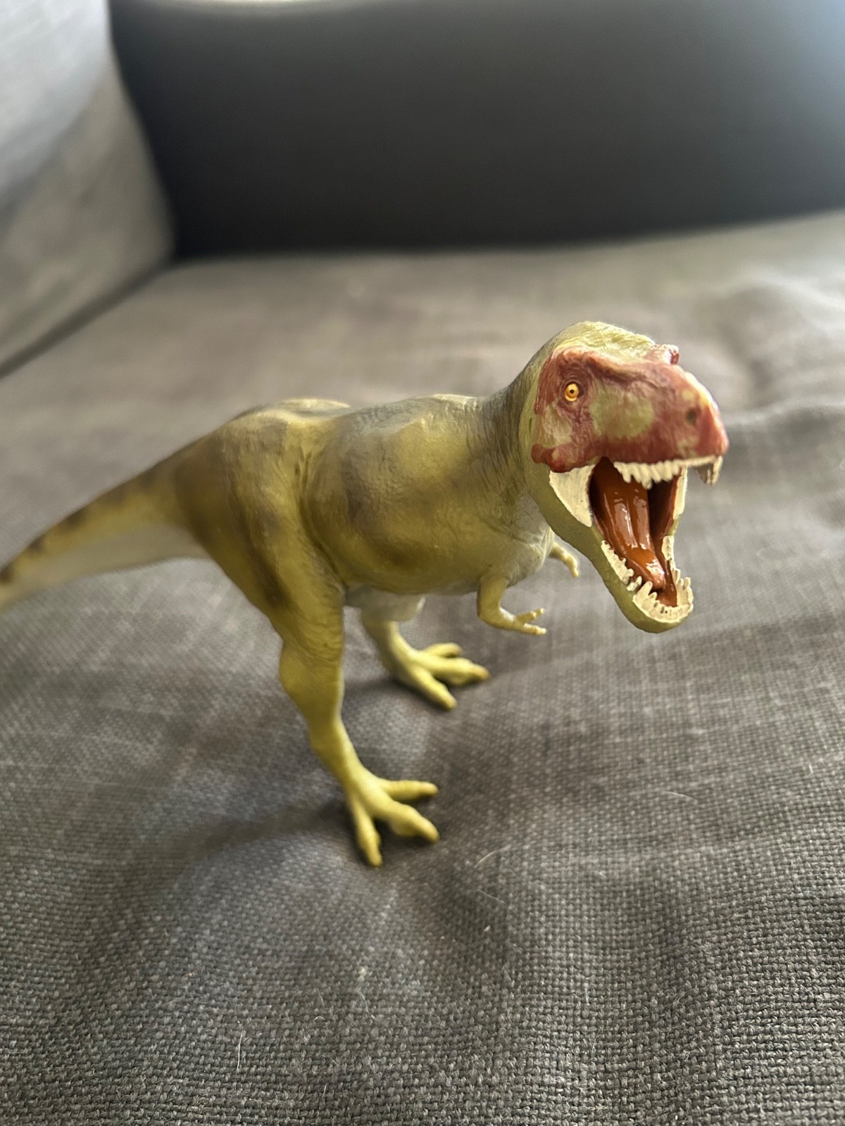 Carnegie Safari LTD Tyrannosaurus Collectible Rare 2014 Carnegie Safari LTD Tyrannosaurus Collectible Rare 2014